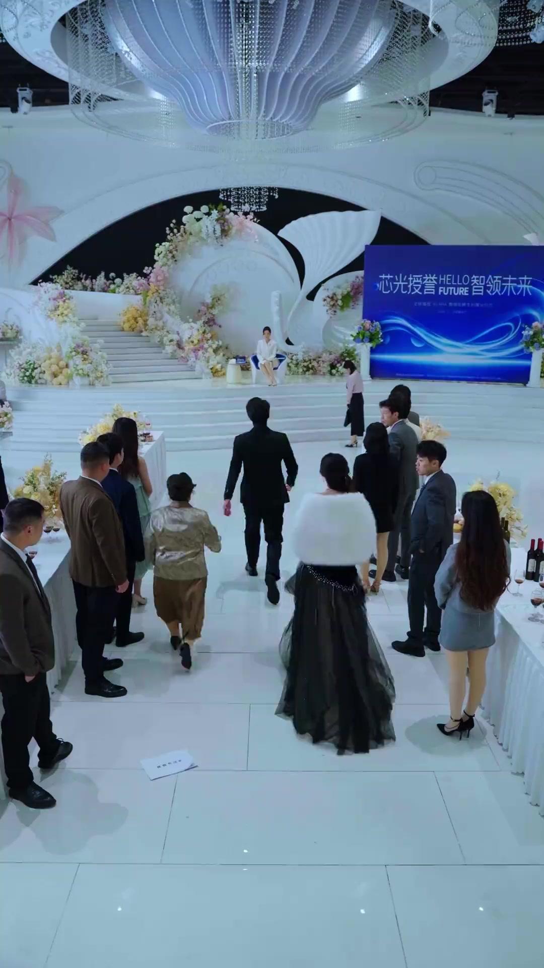 彼を捨てた私は、輝いた