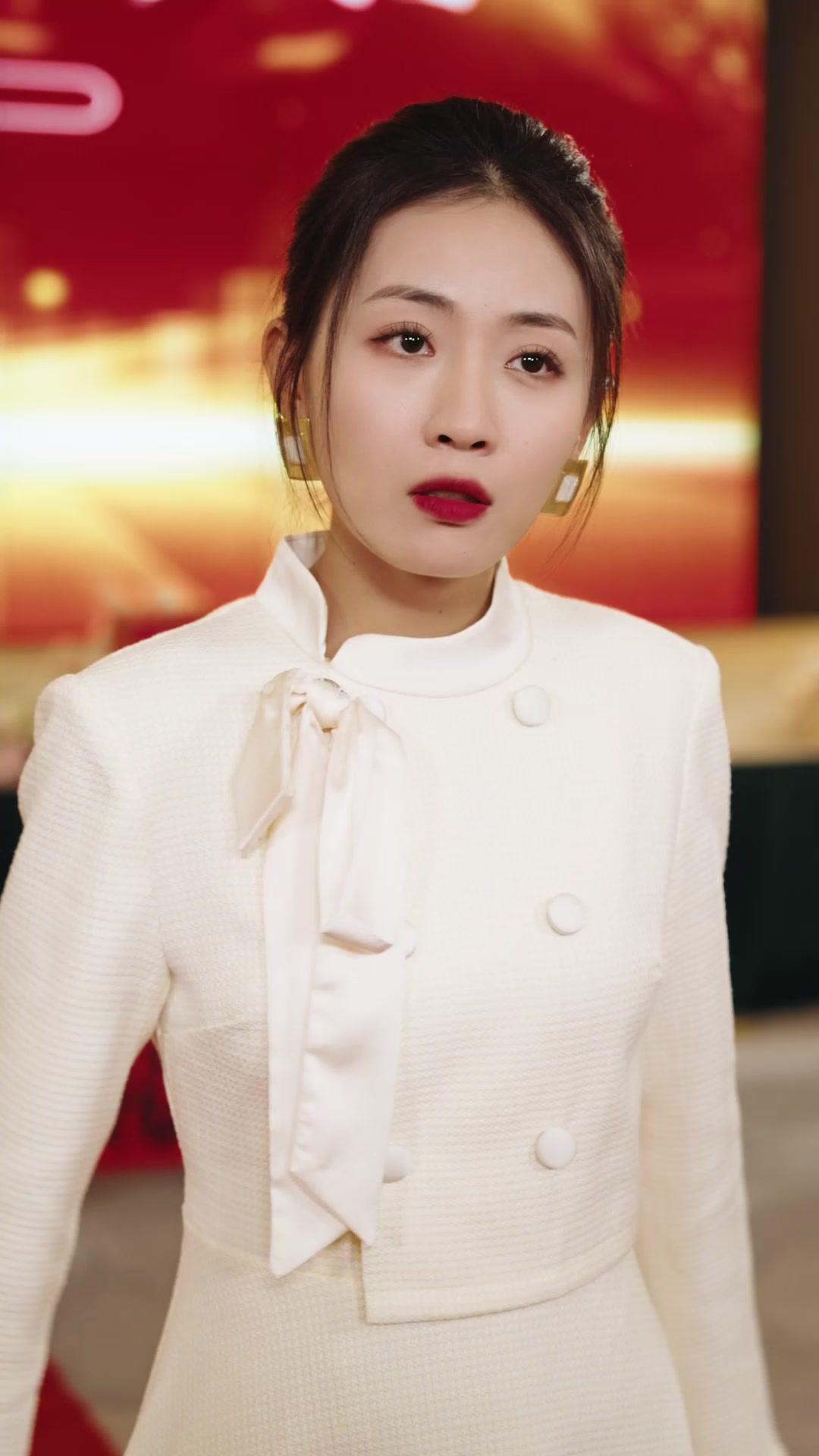 Pelakor Naik, Istri Sah Tersingkir?