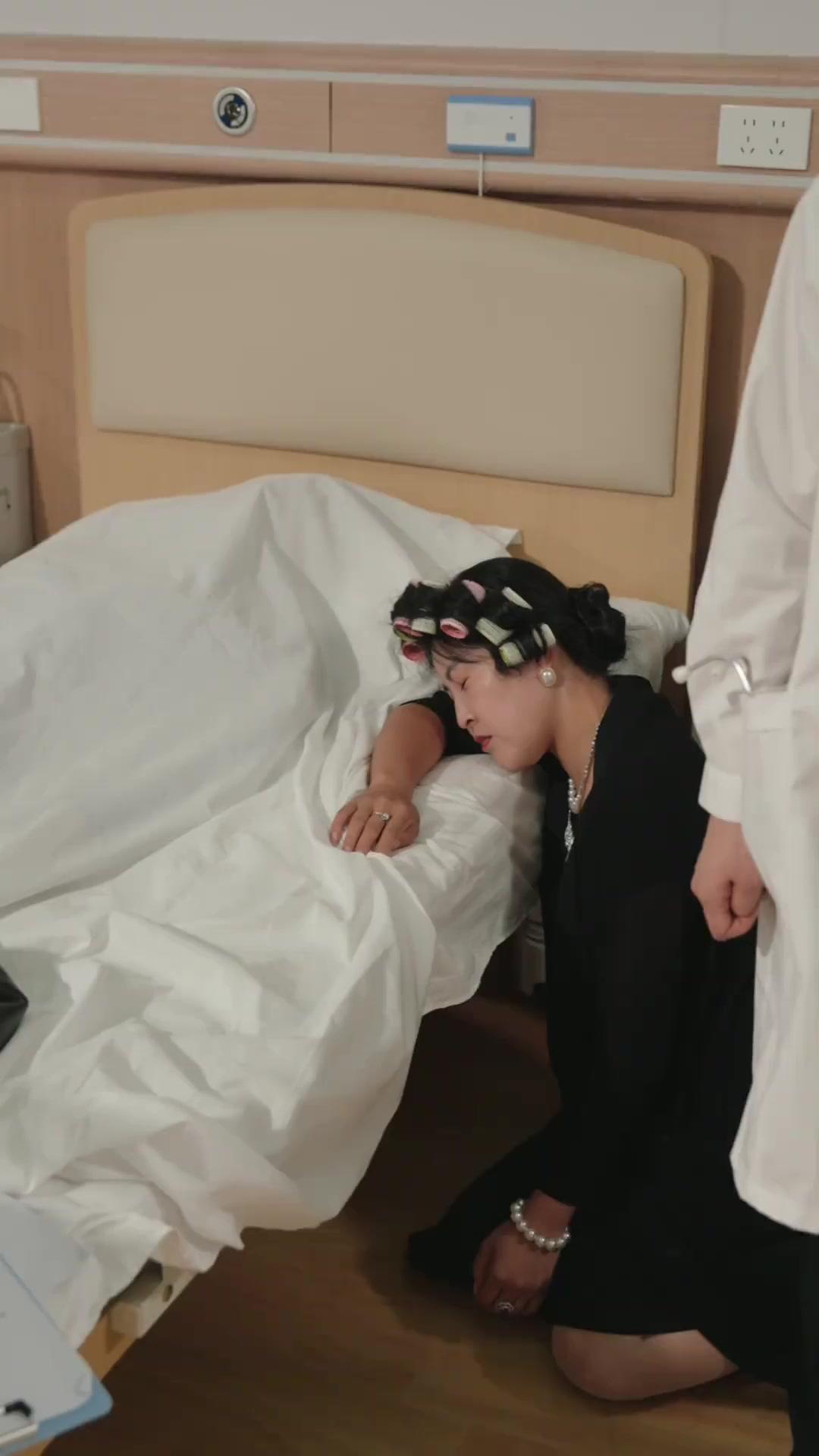 فضيحة على المقبرة