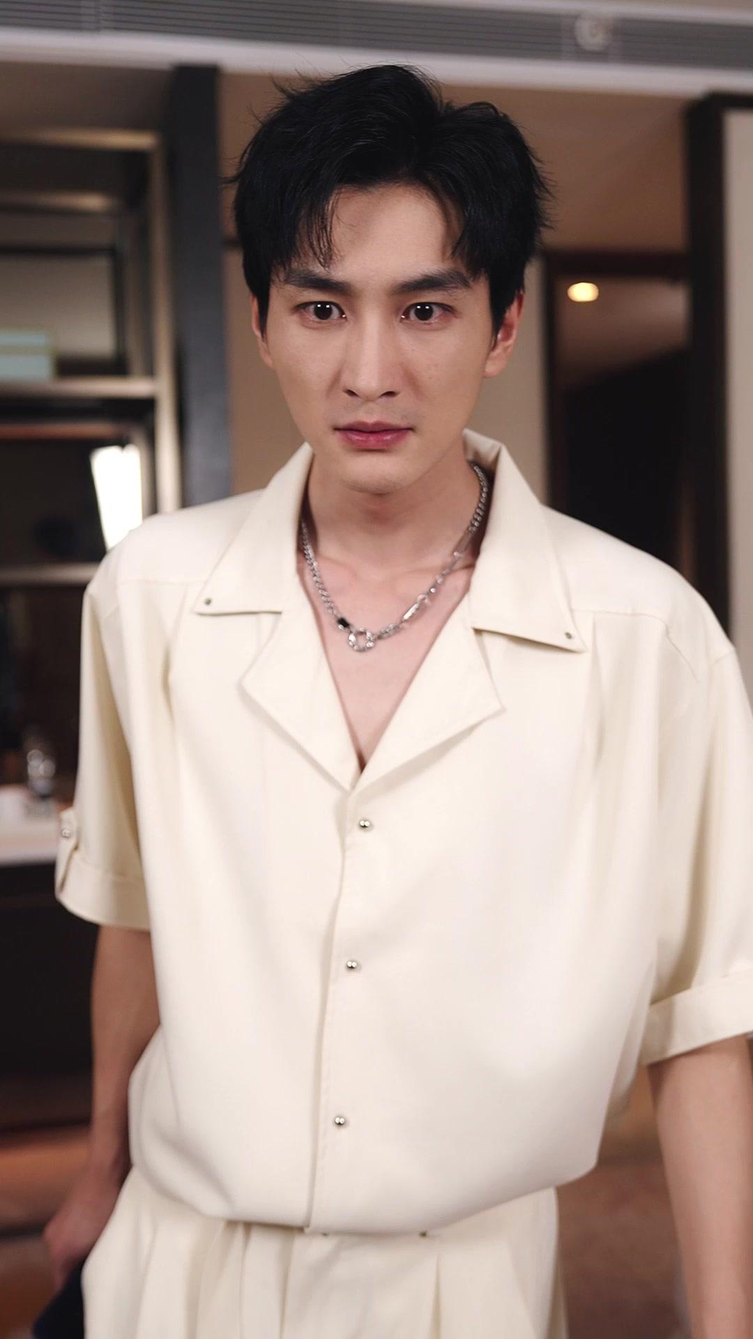 Cinta Pertama Tiga Dewi