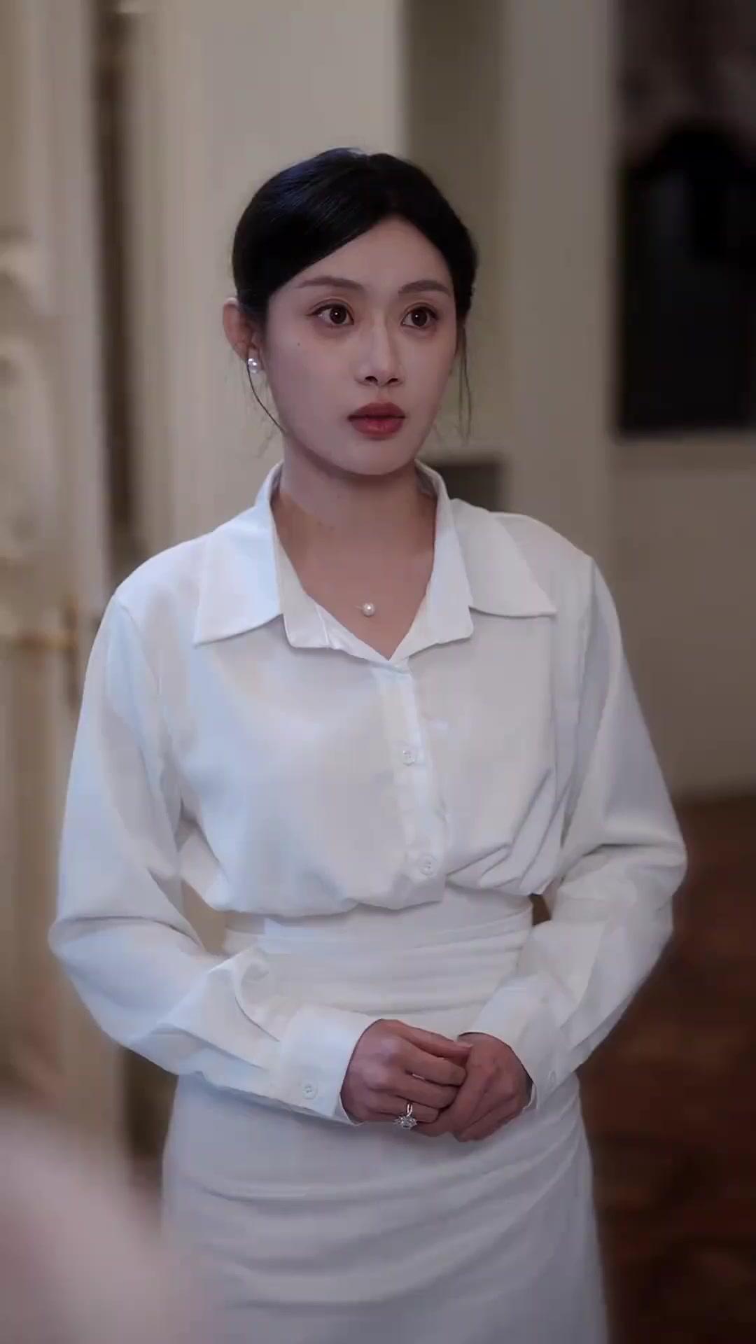 หญิงเหล็กที่ฟื้นจากหลุมศพ