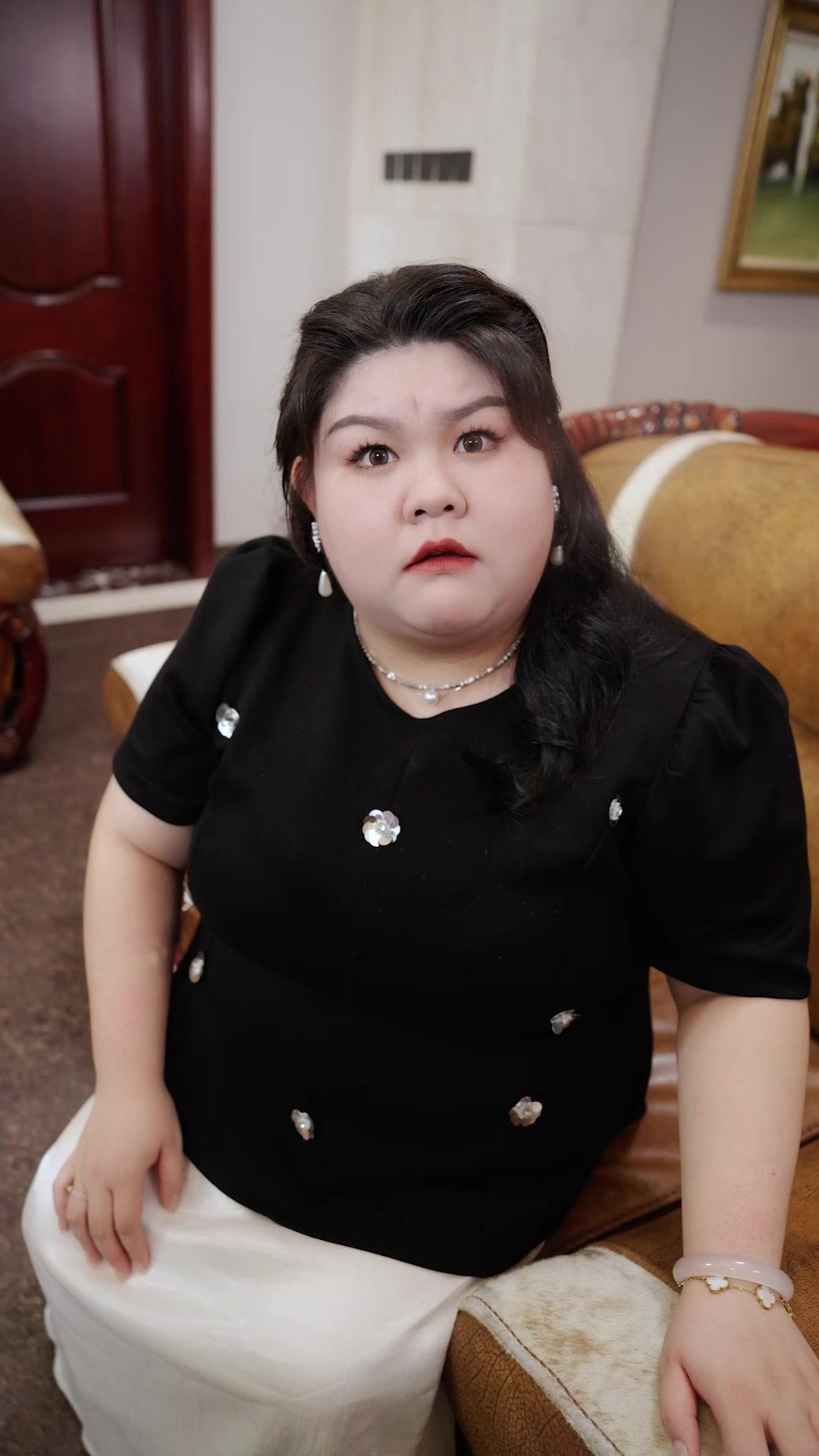 Help! My Contract Husband Is a Total Dummy