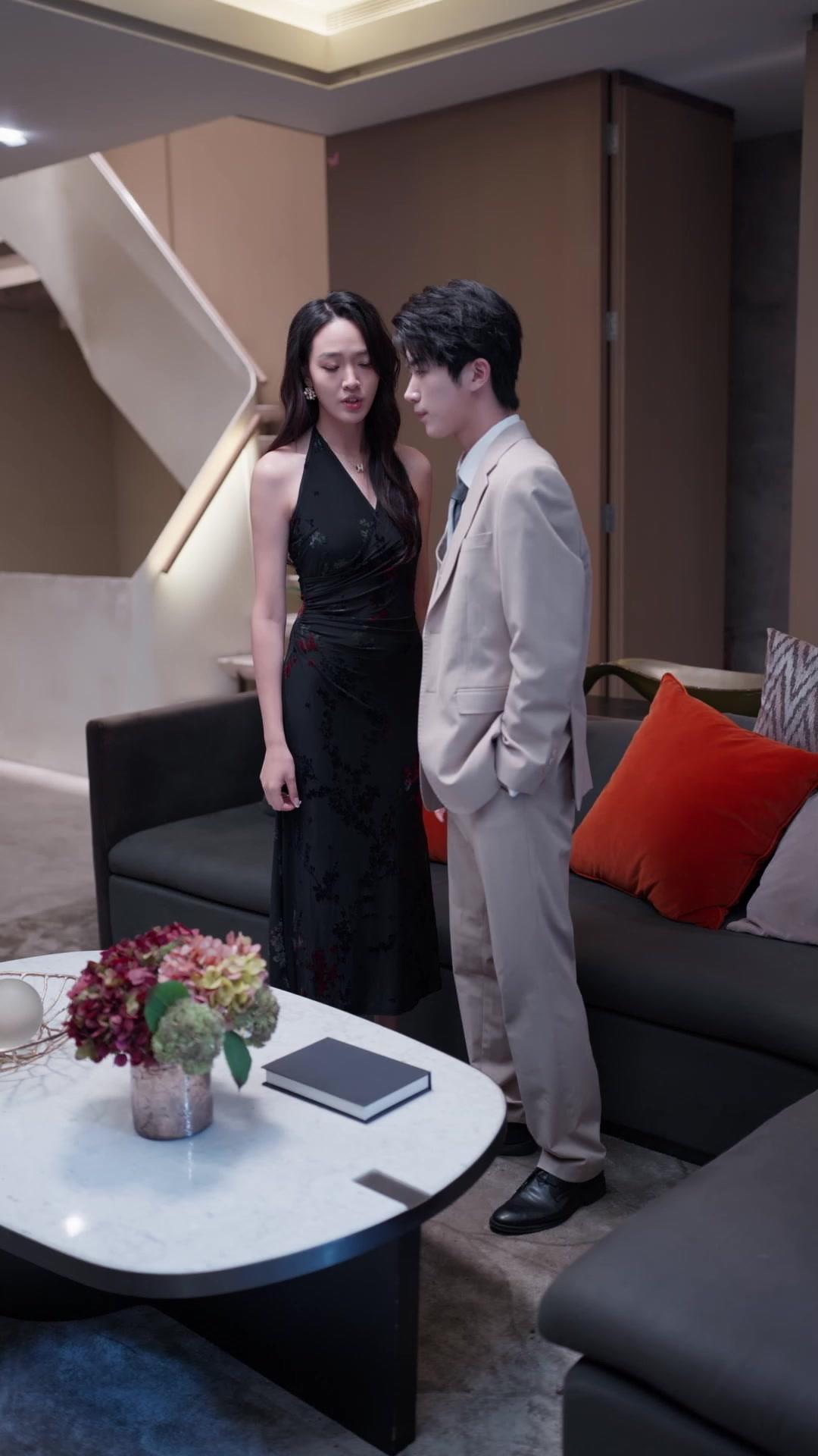 Divorced & Unmasked: The AI Queen Rules.