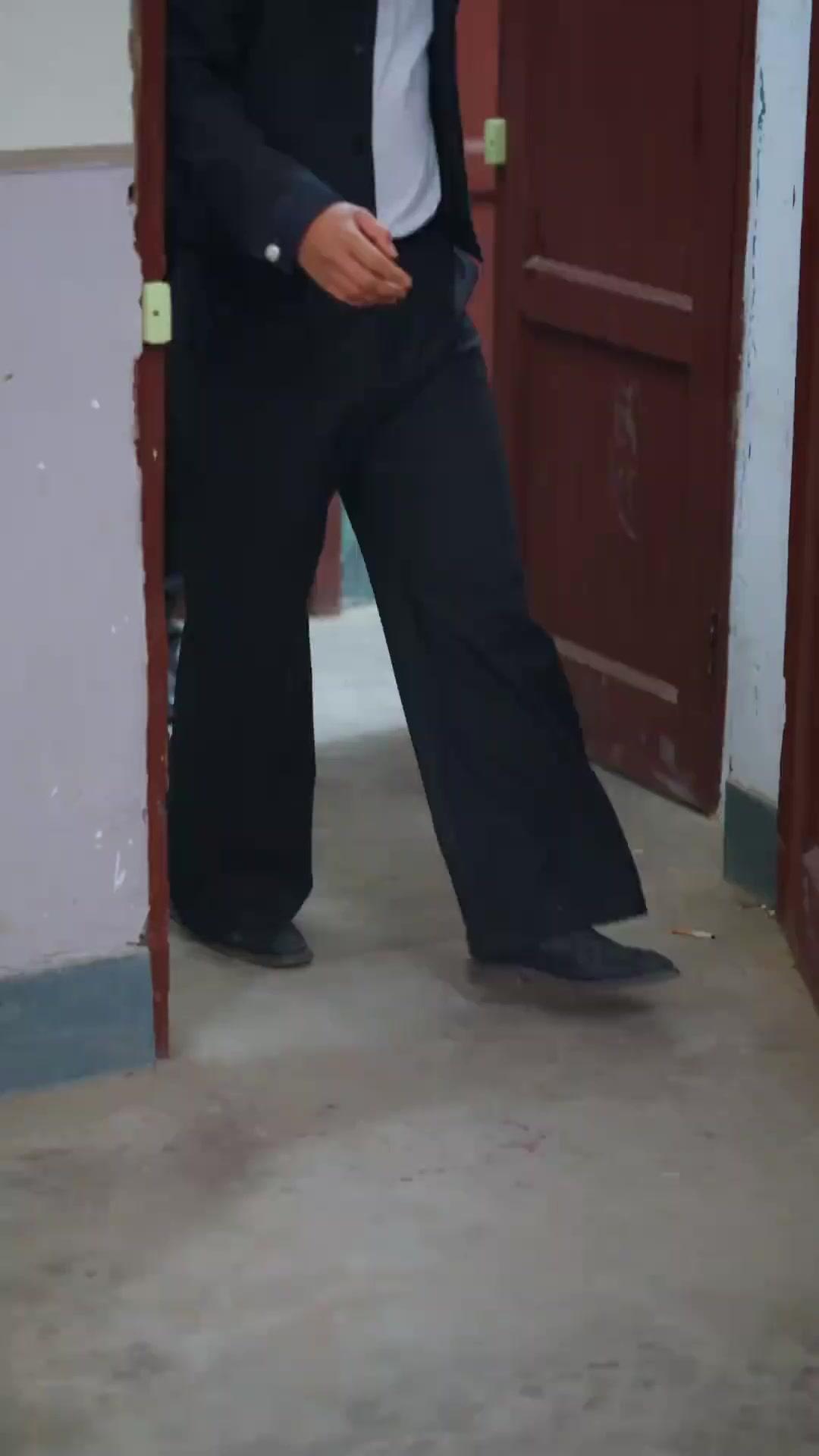 (Doblado) En realidad, soy un superrico heredero