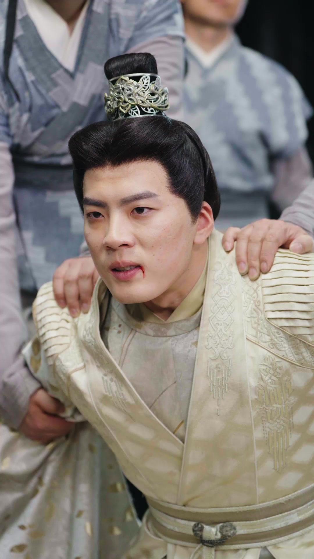 Kue Kenari Pembawa Berkah