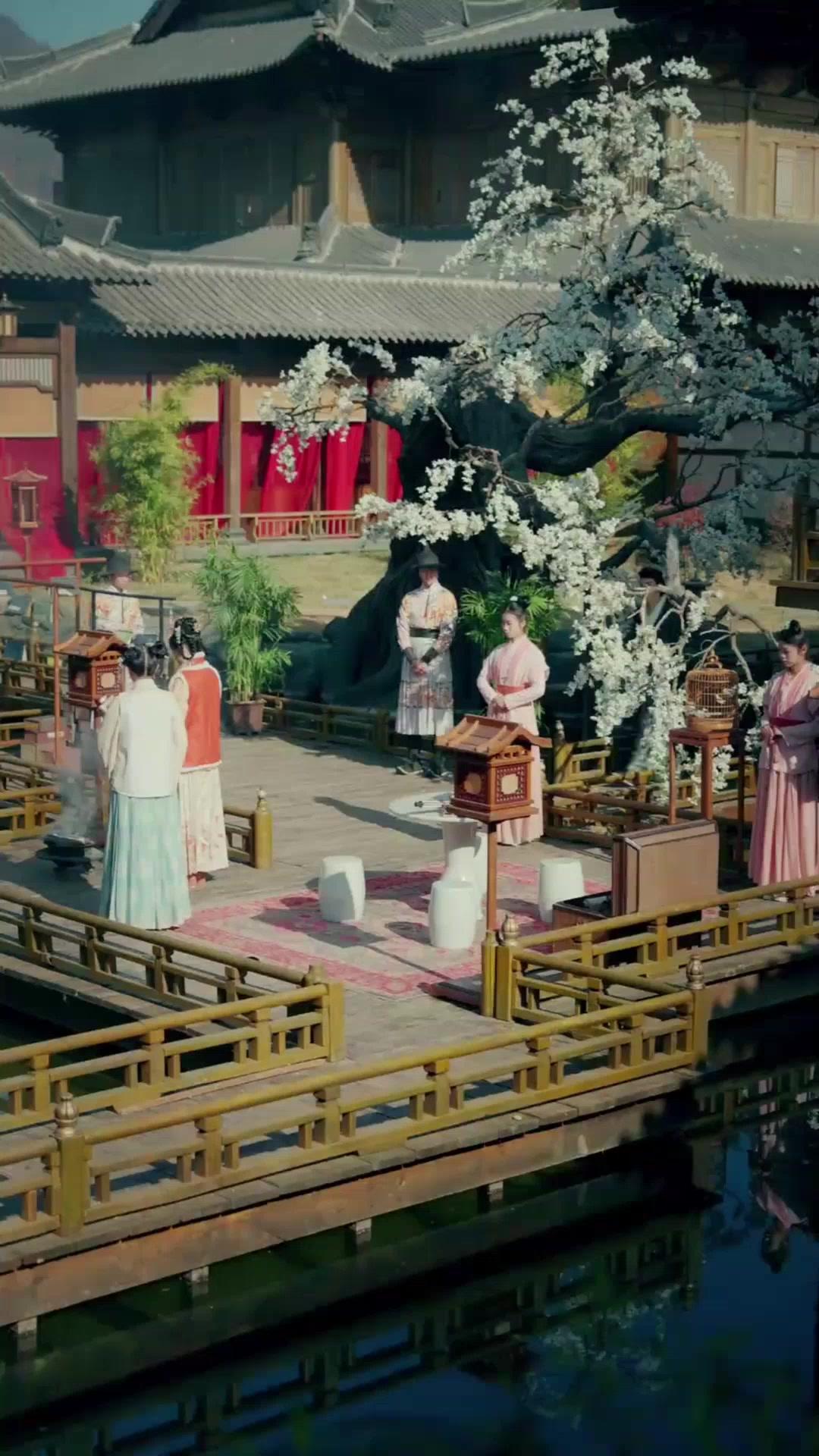 (Doblado) De la traición al trono