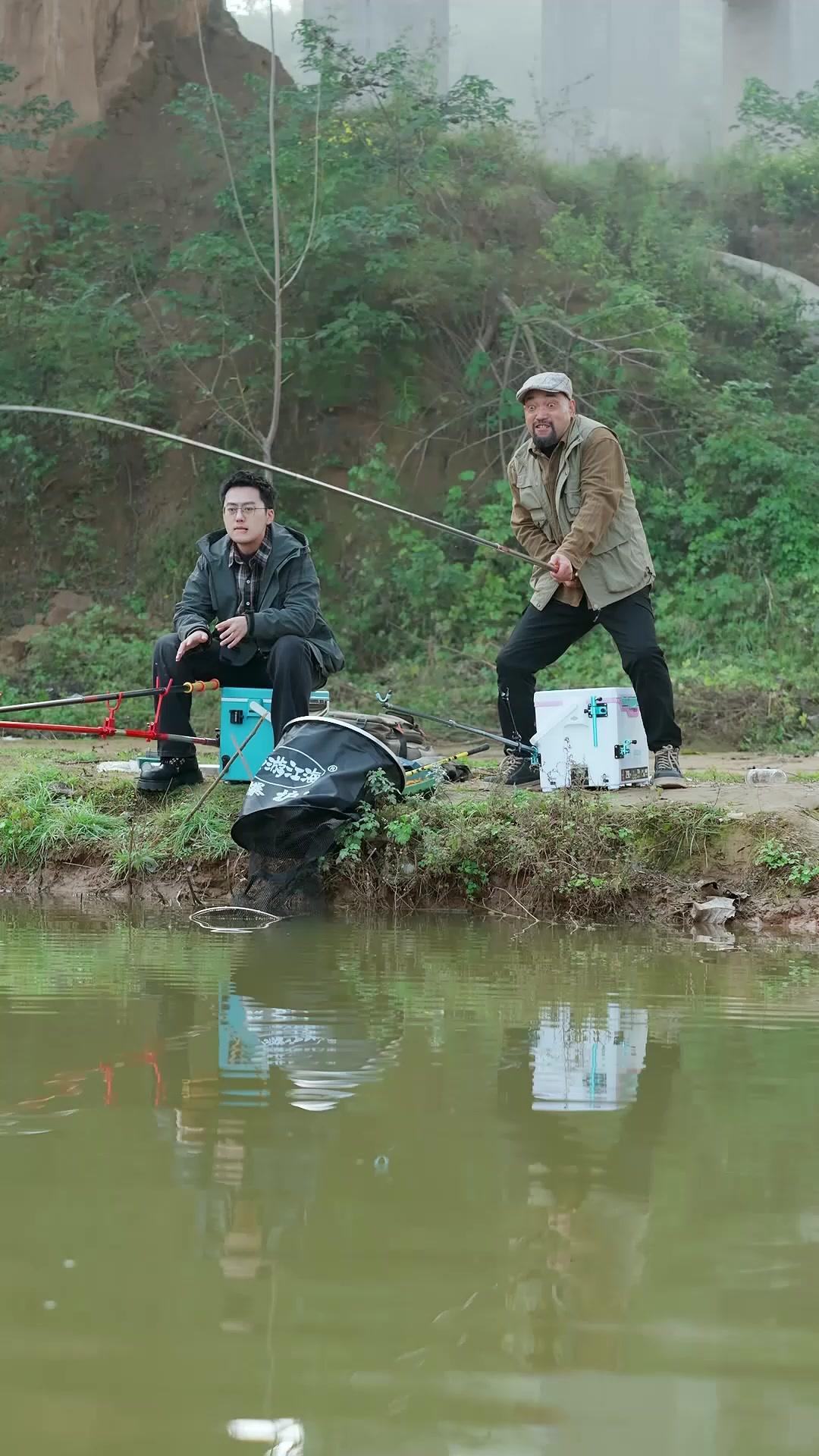 Da Morte à Evolução: O Monstro do Lago