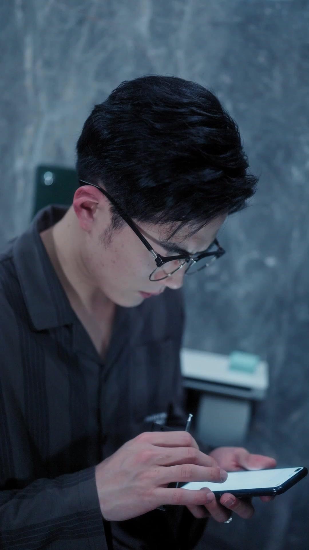 MÉFIEZ-VOUS DU CONJOINT