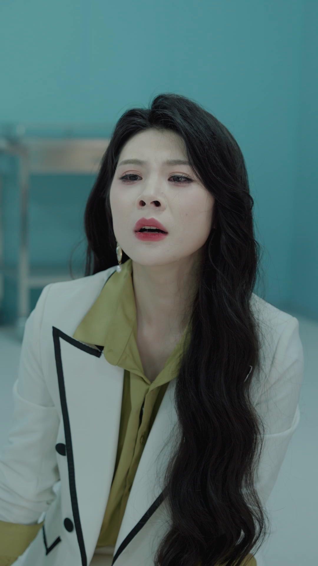 Cinta Retak Tak Sempurna