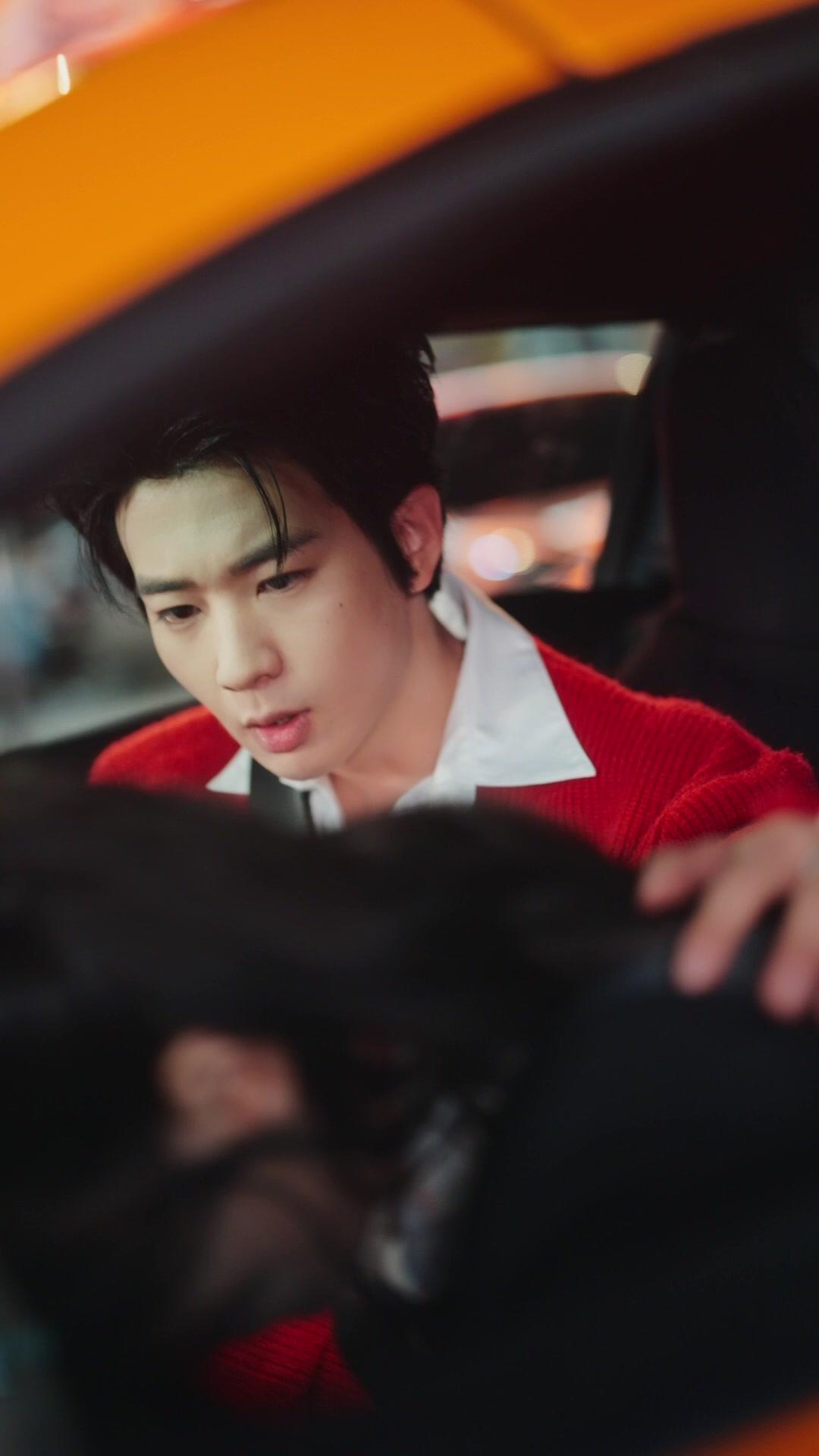 Ratu Kiamat Menakluk Keluarga Kaya