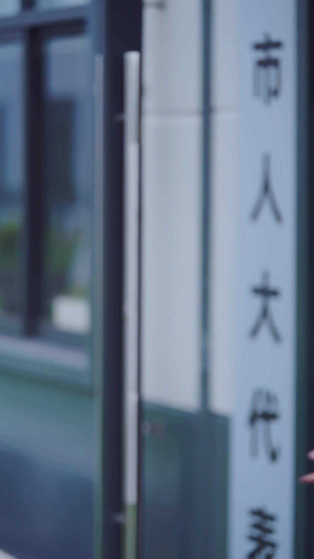 離婚後の恋人は妻と犬猿の仲