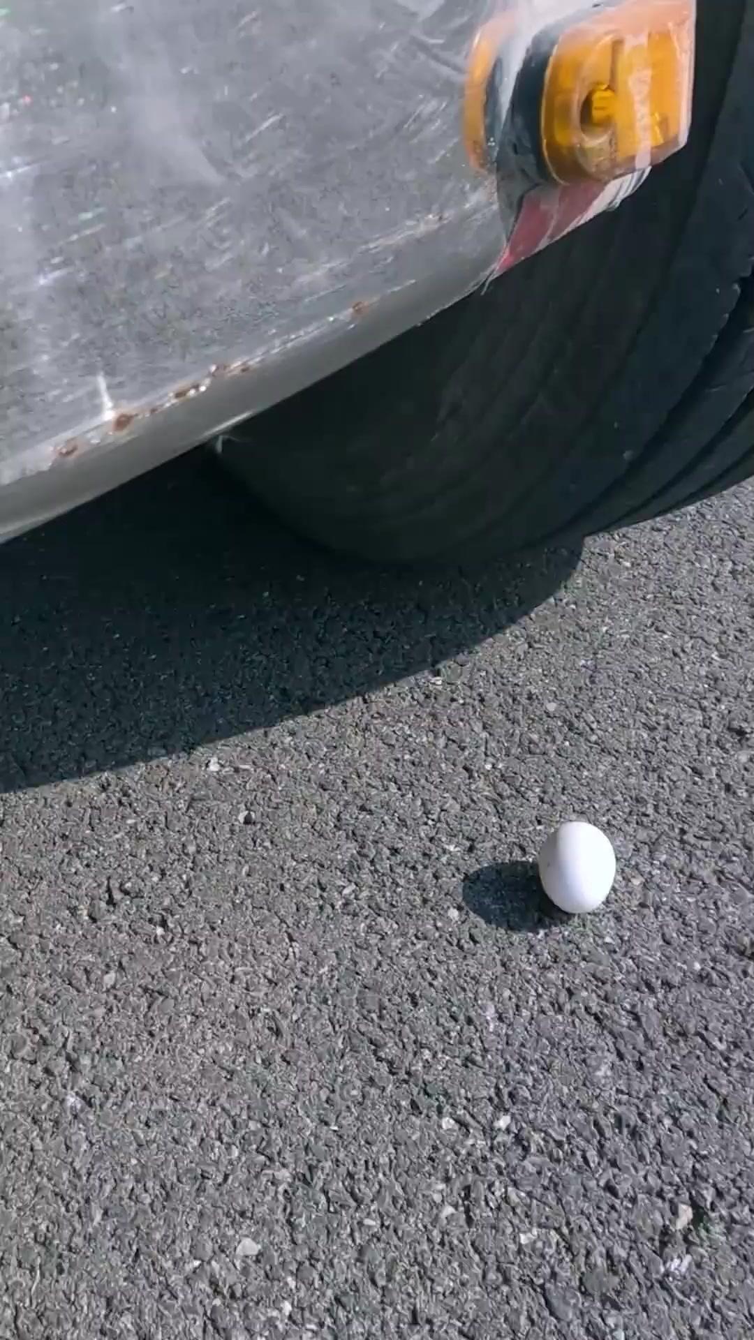 (Doblado) El dios de la velocida