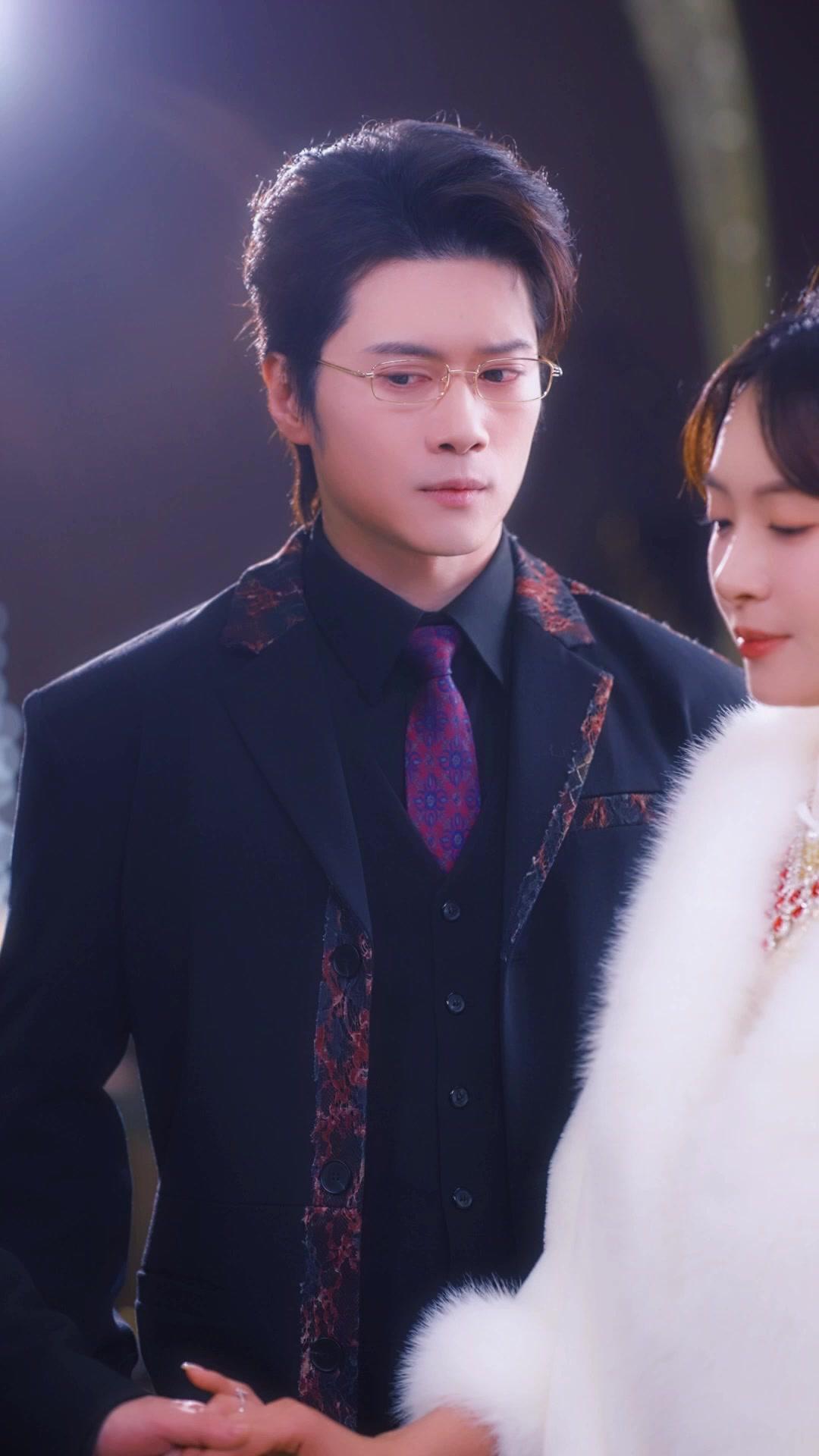 ผัวใหม่คลั่งรัก แฟนเก่าหน้าแหก