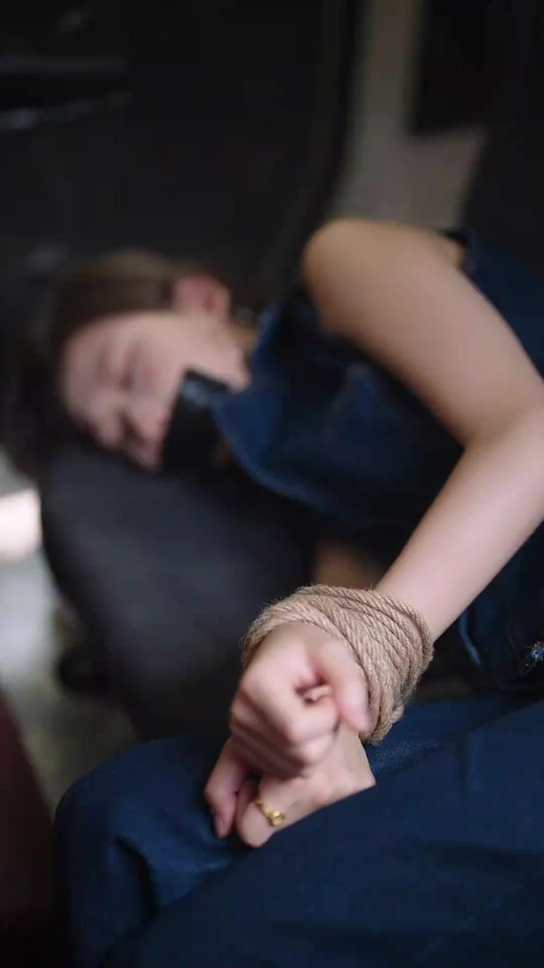 Cô Vợ Giả Ngốc