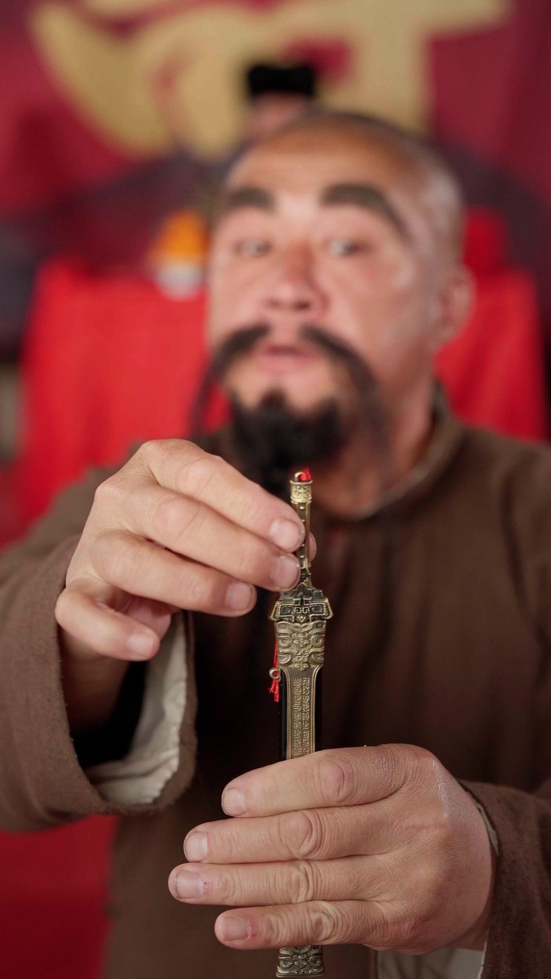 Si Bodoh yang Ternyata Jagoan