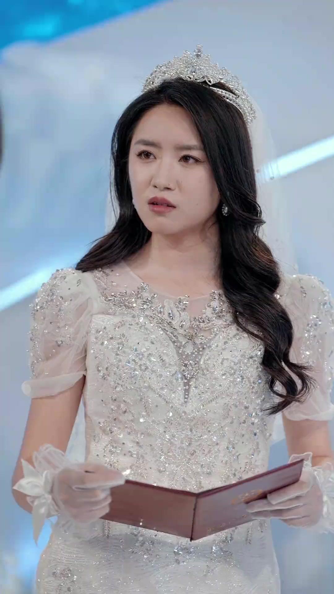 Người Mẹ Xấu Xí