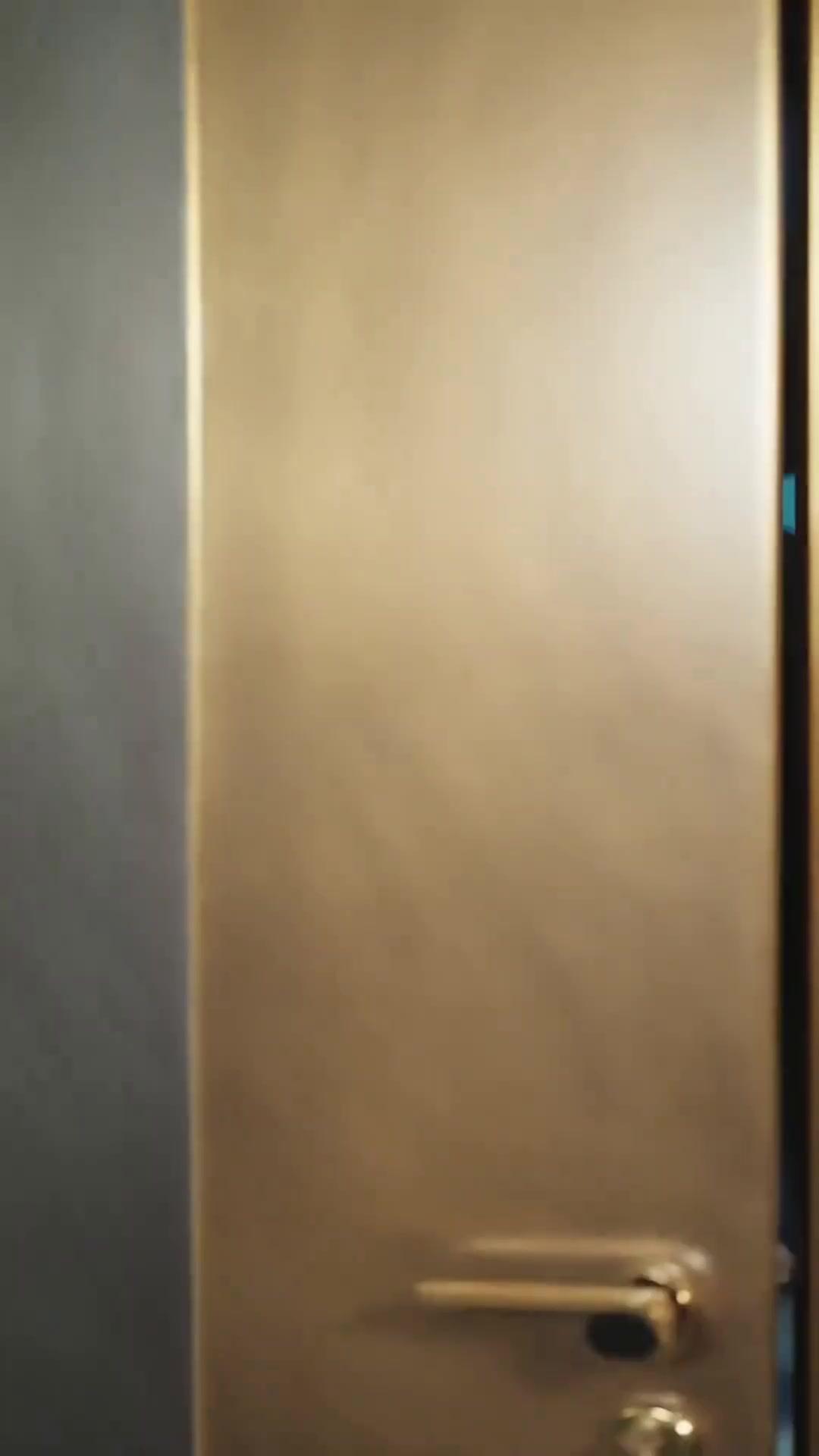 (Dublagem)Presas no Romance Errado