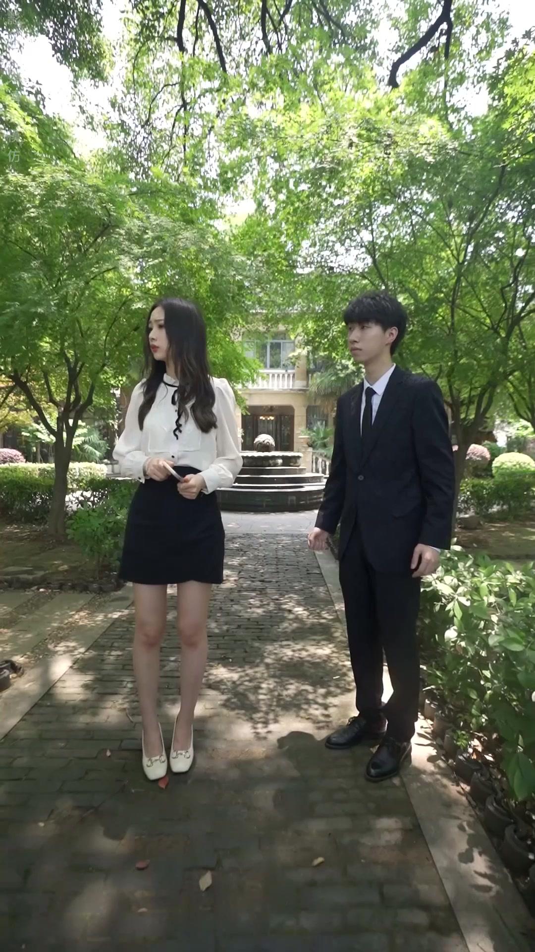 Genius Kecil: CEO Ibu Lari Hamil