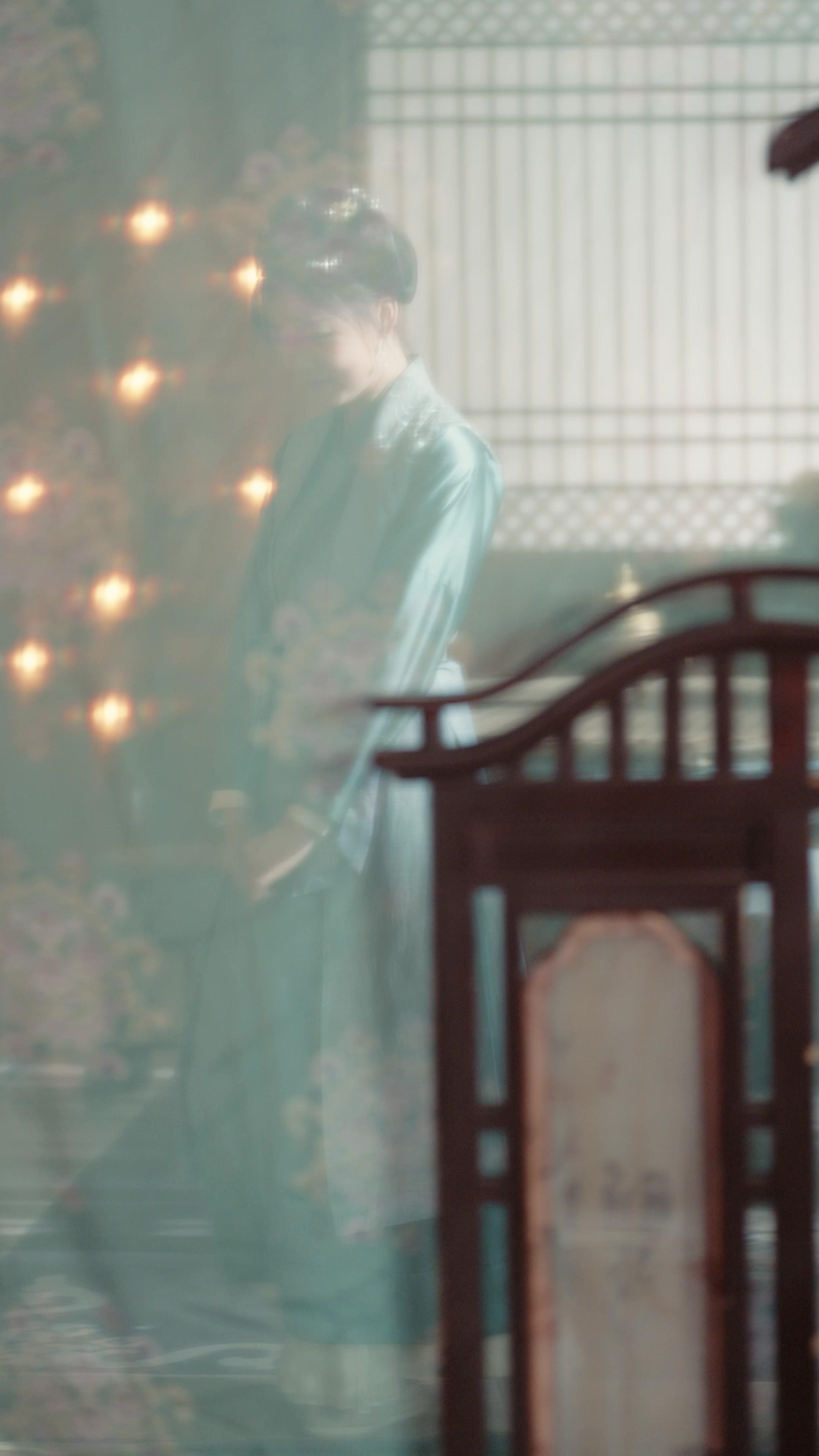 Cinta Kerajaan Yang Rumit