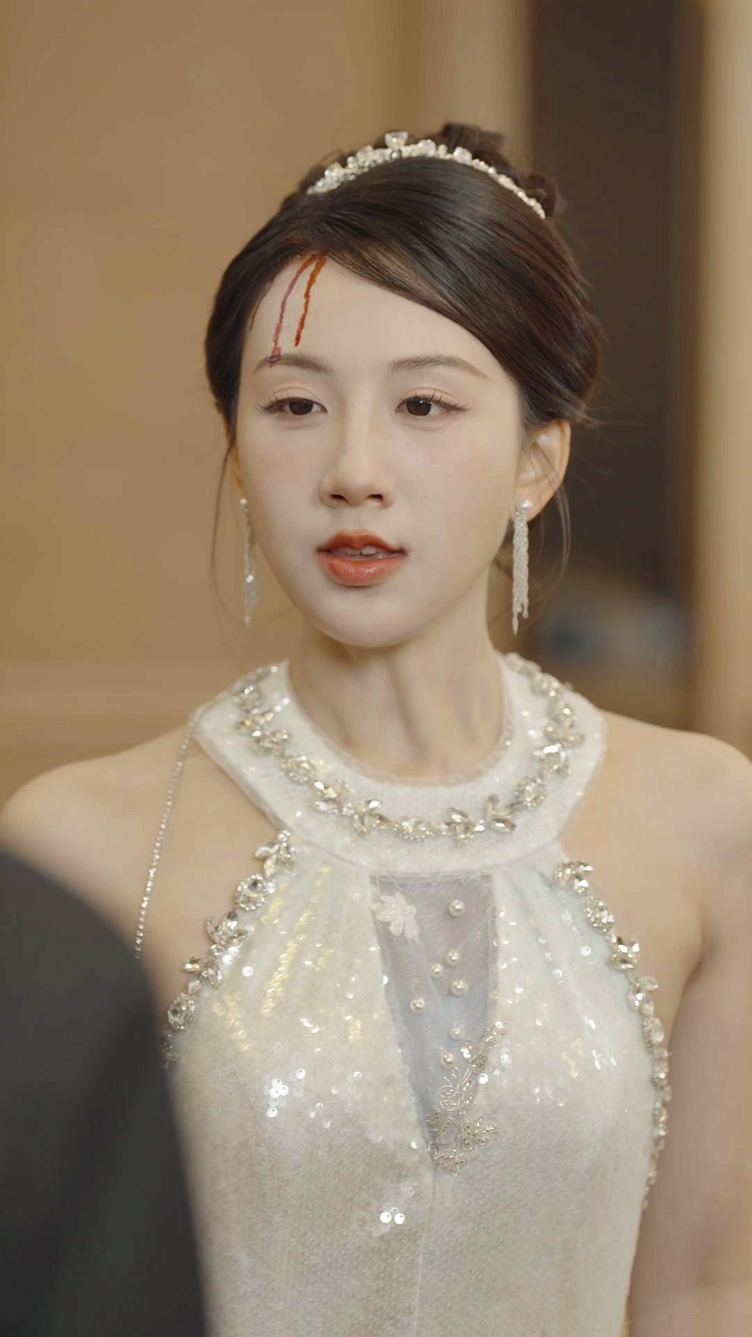 A Tia da Cantina É a Verdadeira Chefe