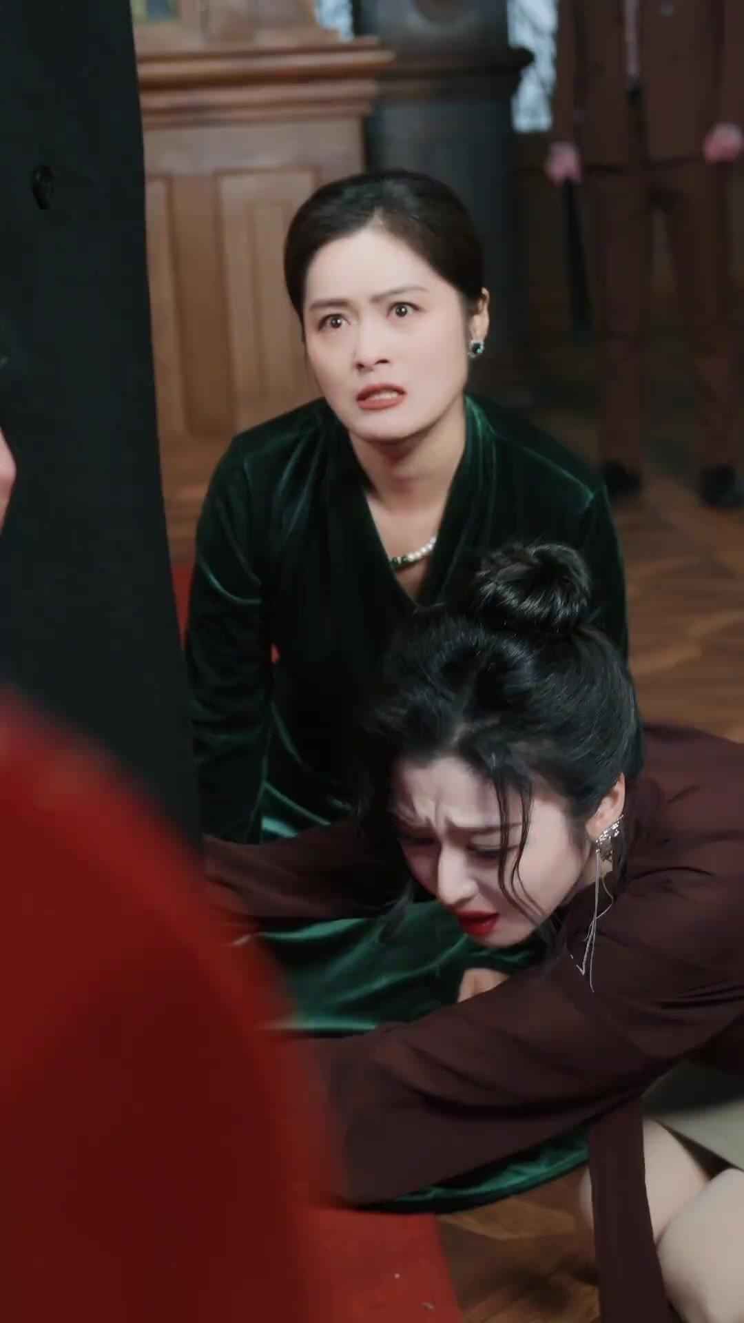 Chồng Cũ Là Vua Bài