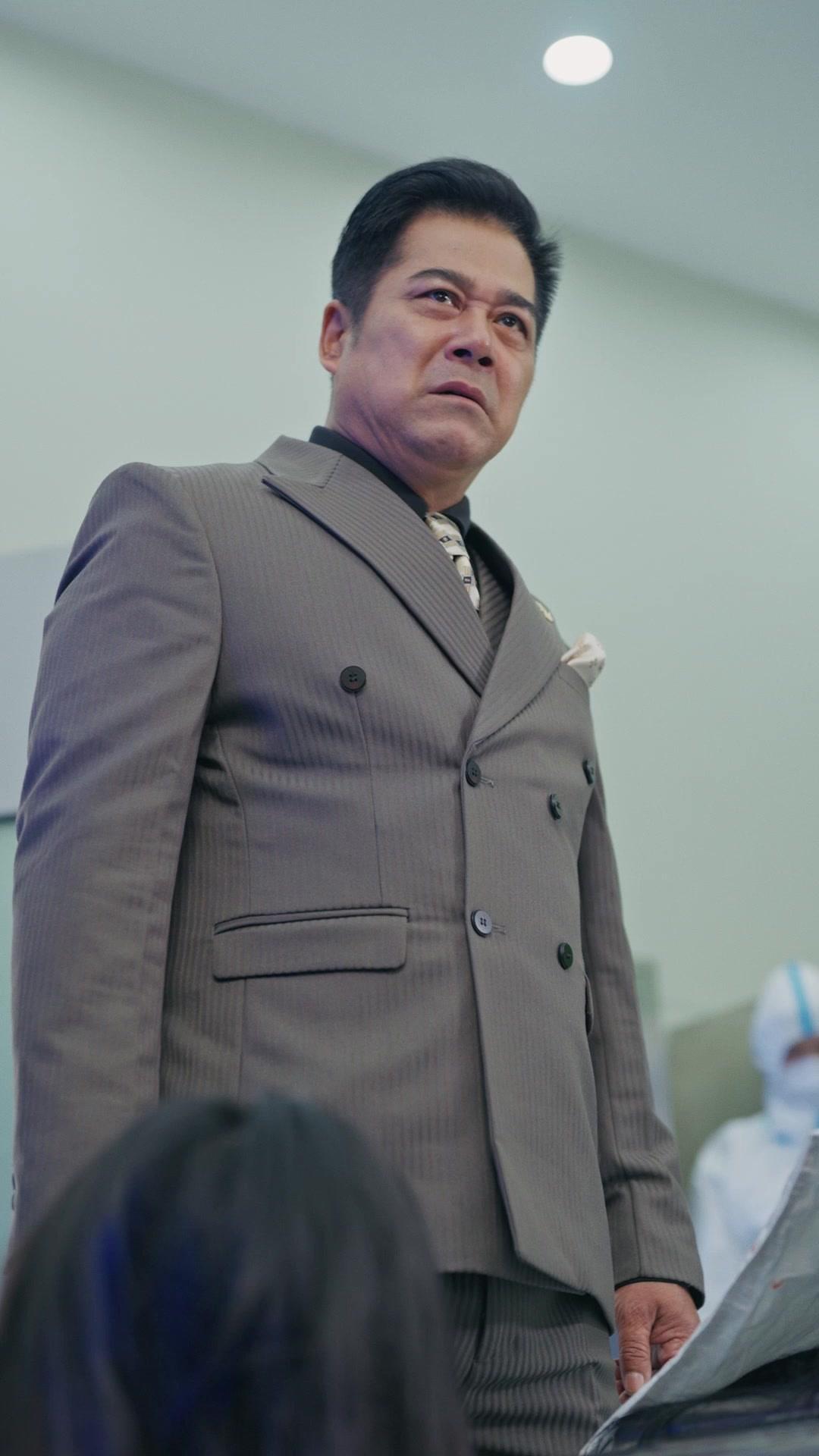 Stolen Face, Stolen Life