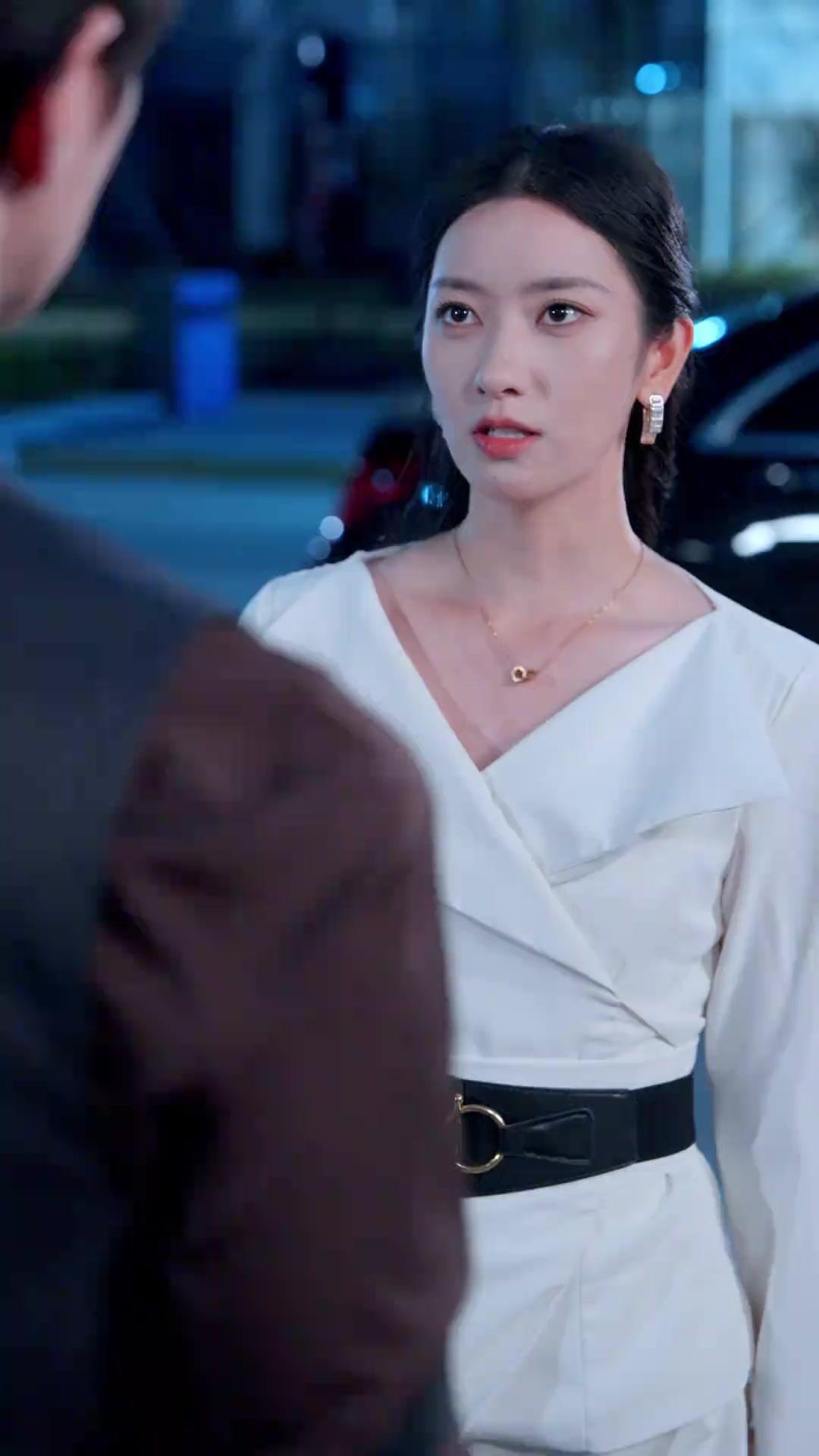 (Doblado)El amor se fue al dar la espalda