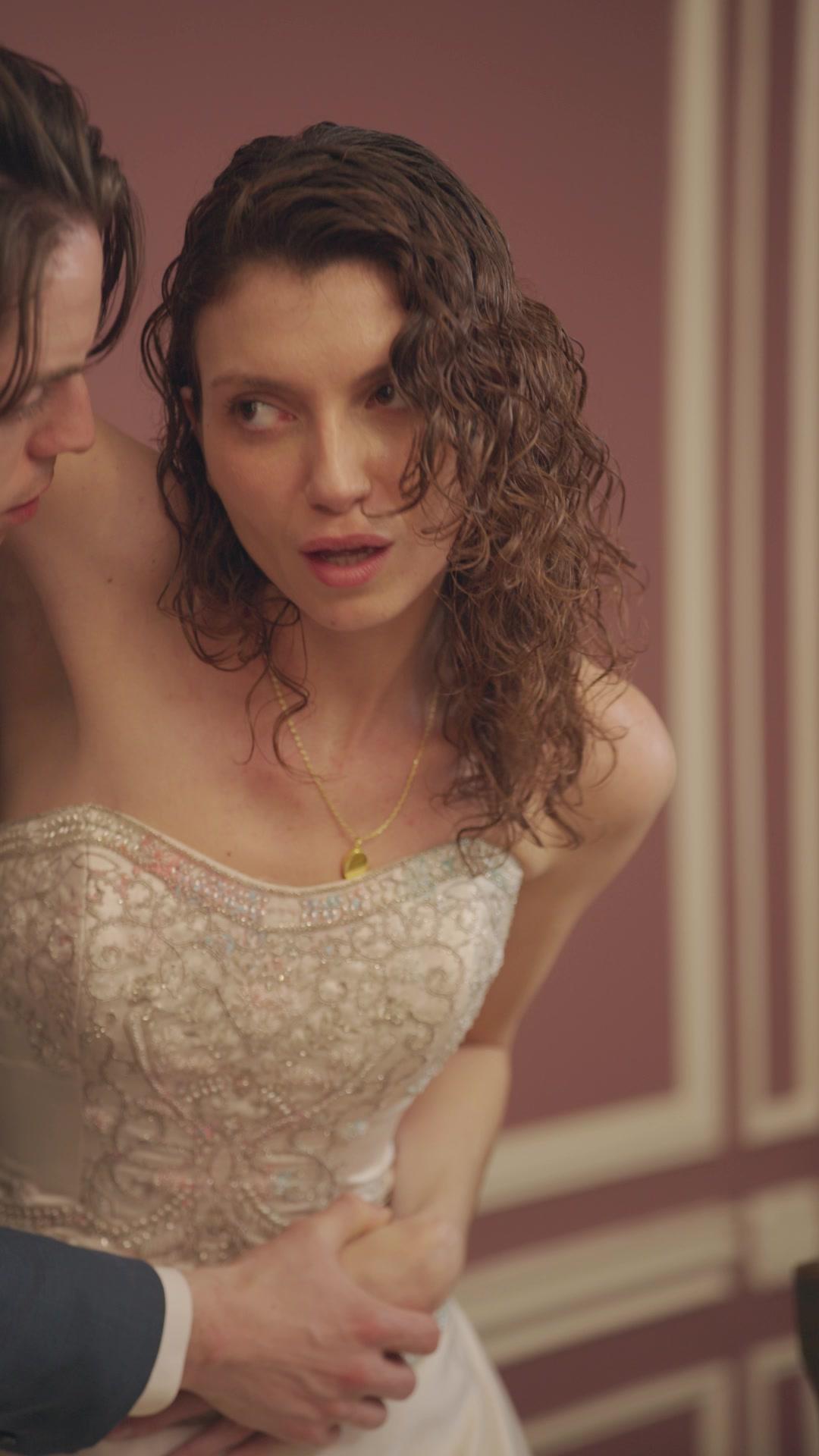 La novia malvada y la suegra secreta