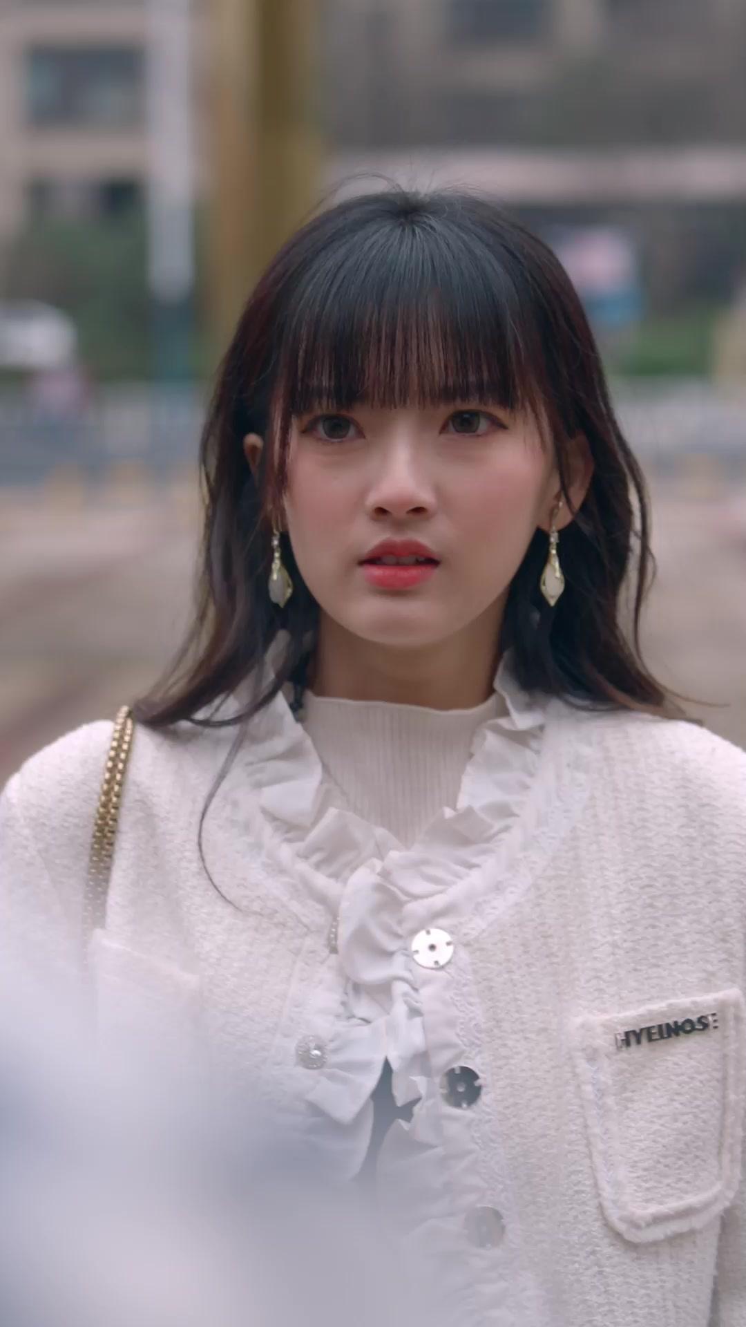 Mencari Jejak Jade Hitam