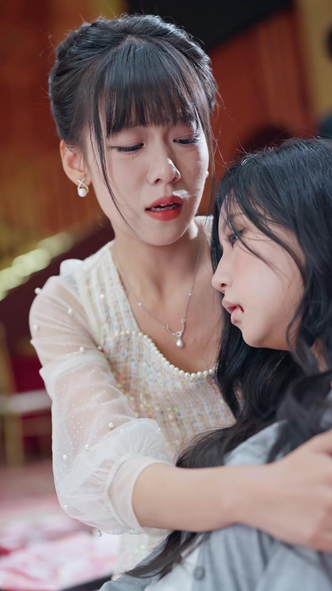 너의 몸에서 뛰는 내 심장 