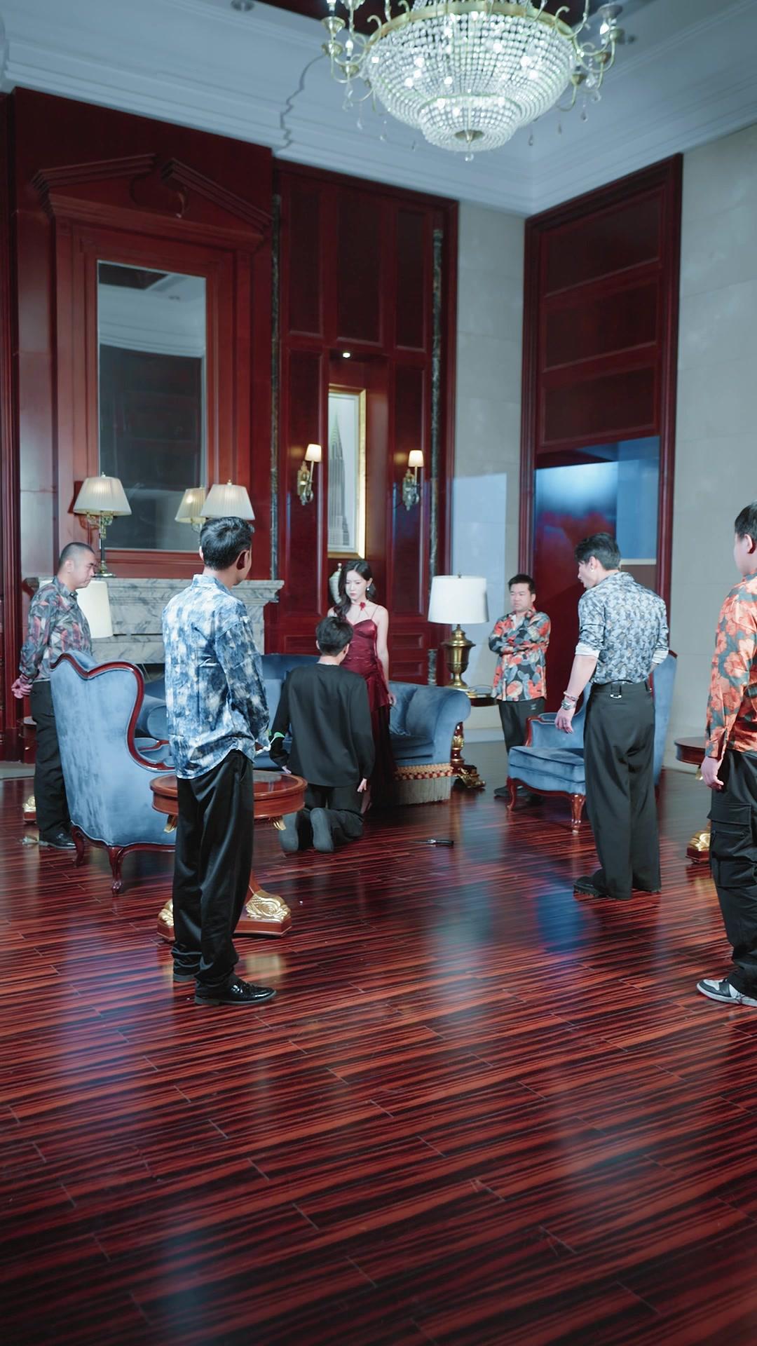 Street Vendor? But He's A Geniues!