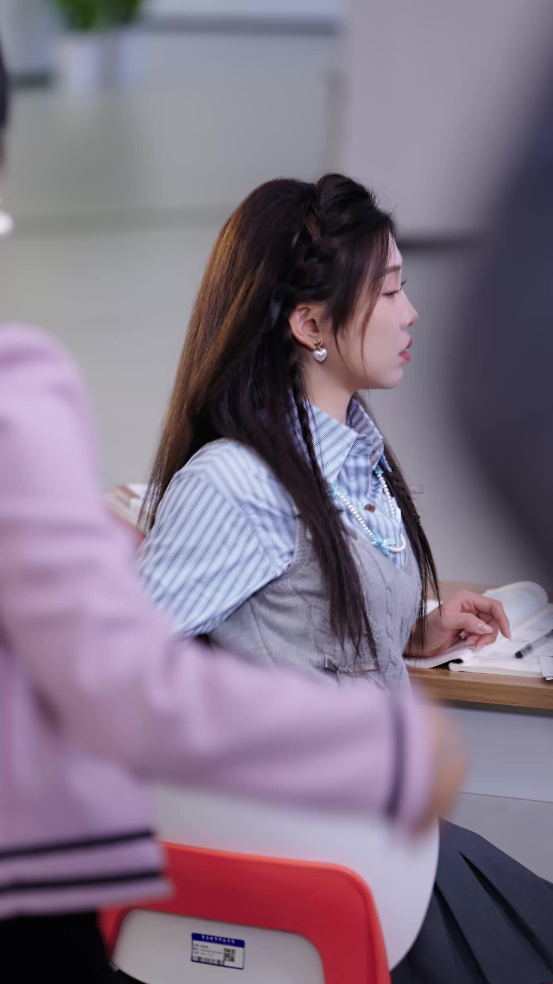 Devlet Kapısı, Kodaman Aşkı