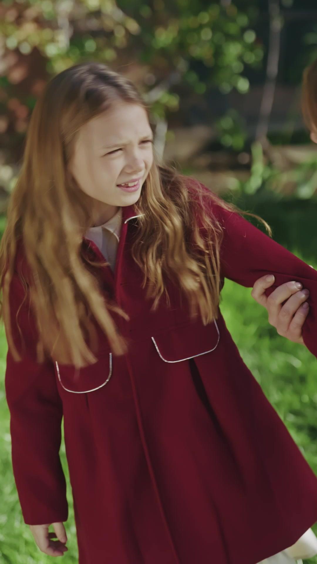 DANS LES BRAS DE MES TROIS ONCLES