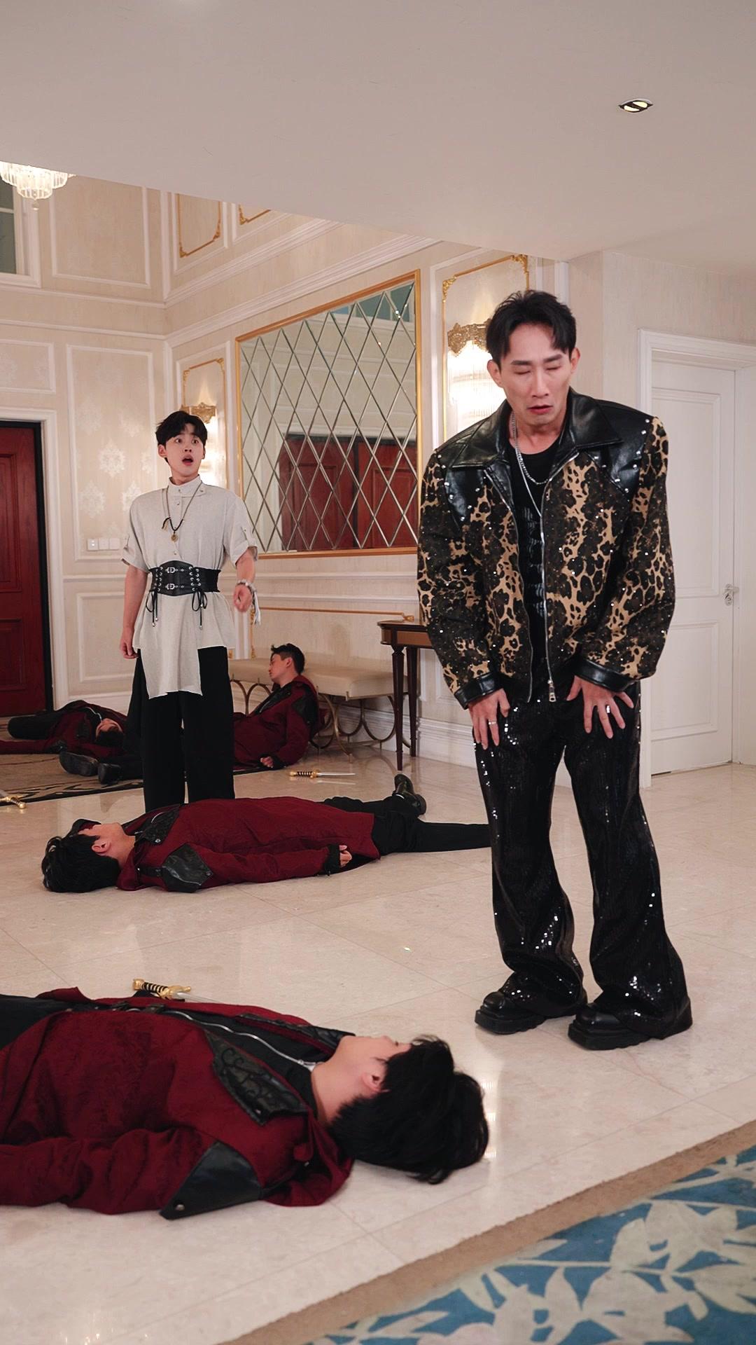 DES MONTAGNES À L'ÉTERNITÉ