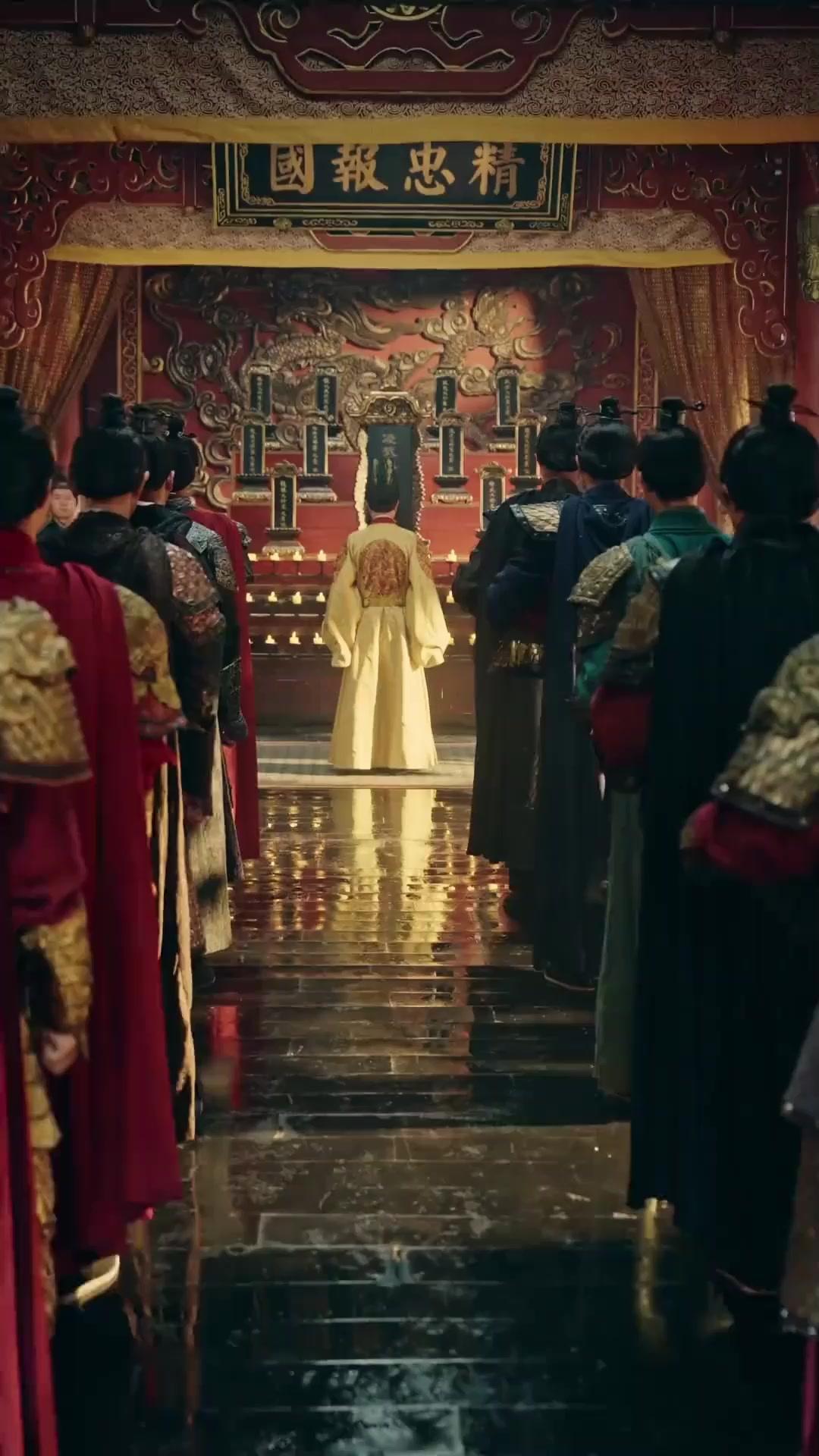 Crown Snatched, Queen Ascends