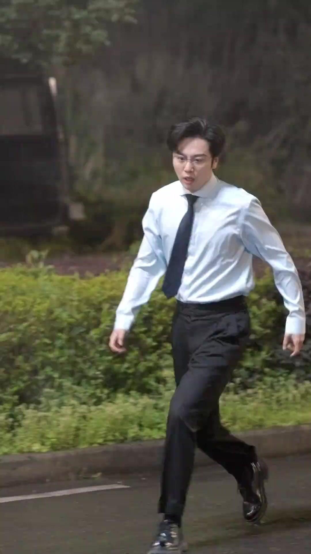 Cha Ơi, Con Đau Lắm!