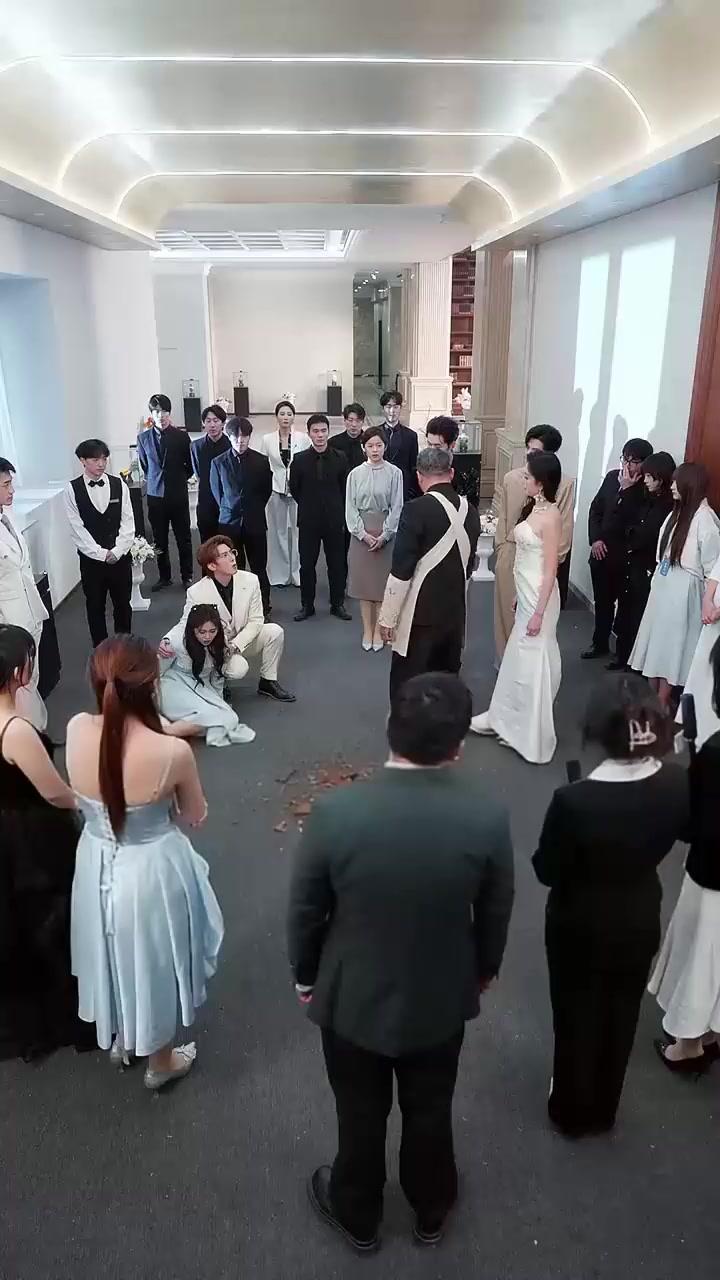 มหาเศรษฐีลึกลับหนุนหลังฉัน