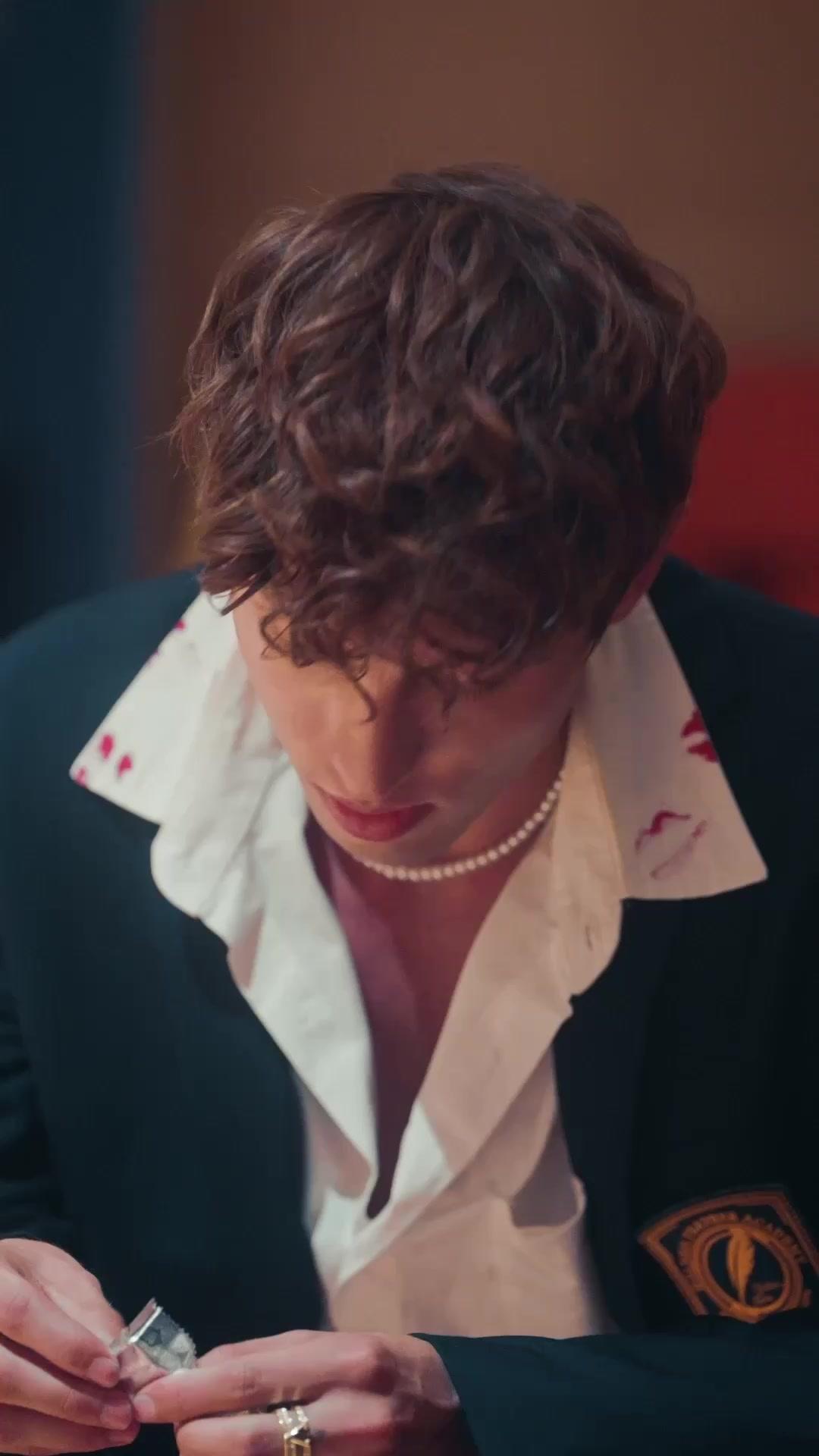 Golden Feather: Temptation Game