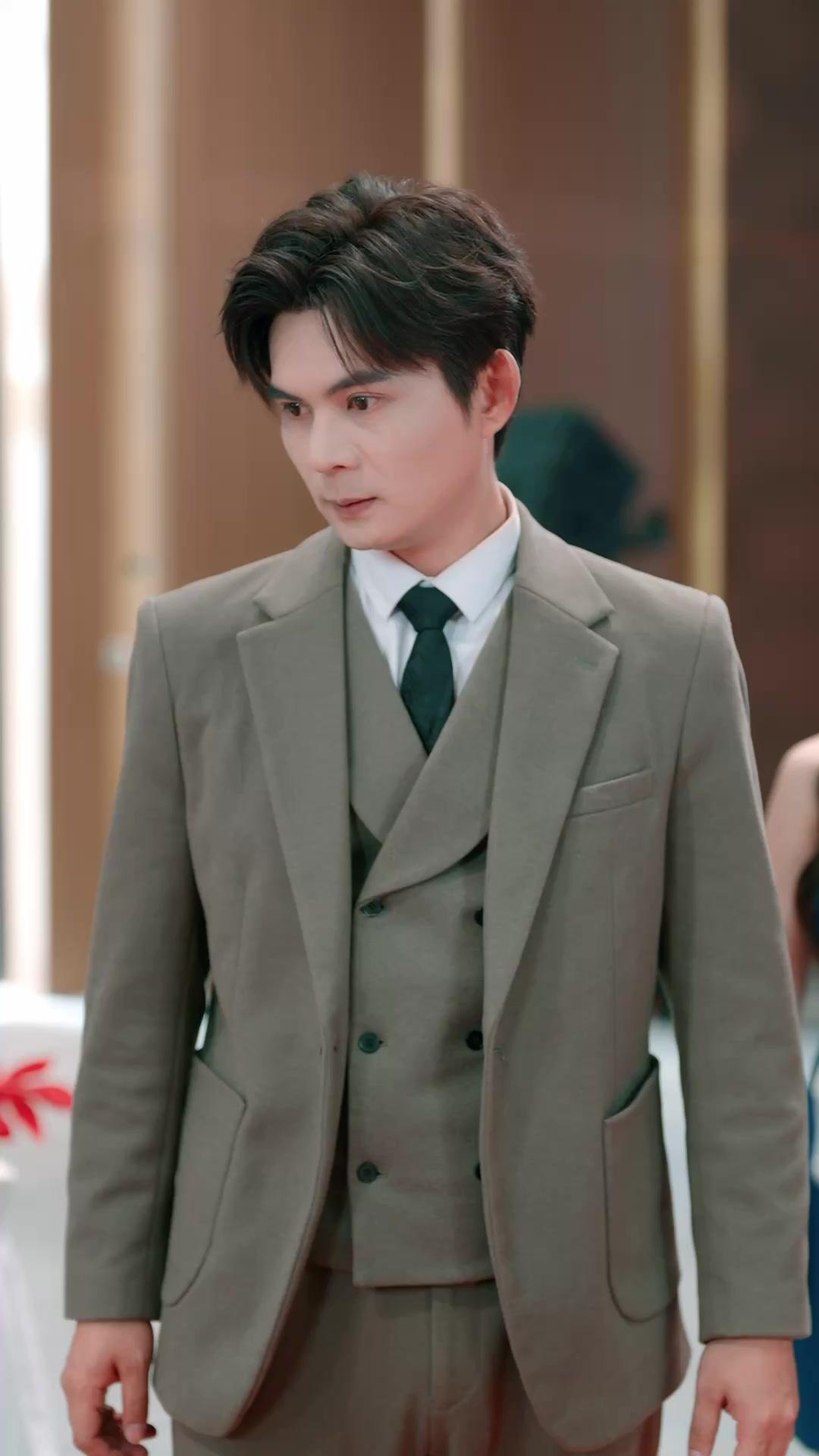 Gả Cho Kẻ Thù Của Anh