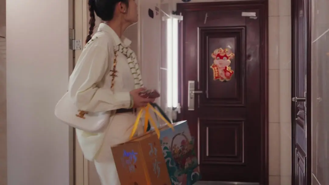 Love's Destiny Unveiled: When the Frame Falls