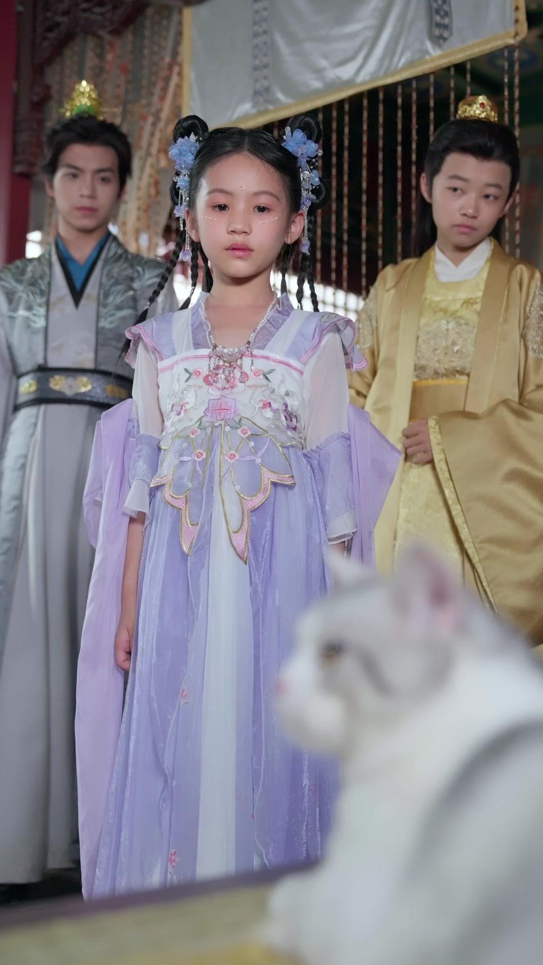 Oops, I'm a Princess!