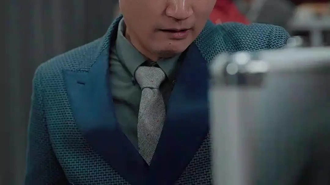 My Journey to Immortality: When the Briefcase Opens and Time Stalls