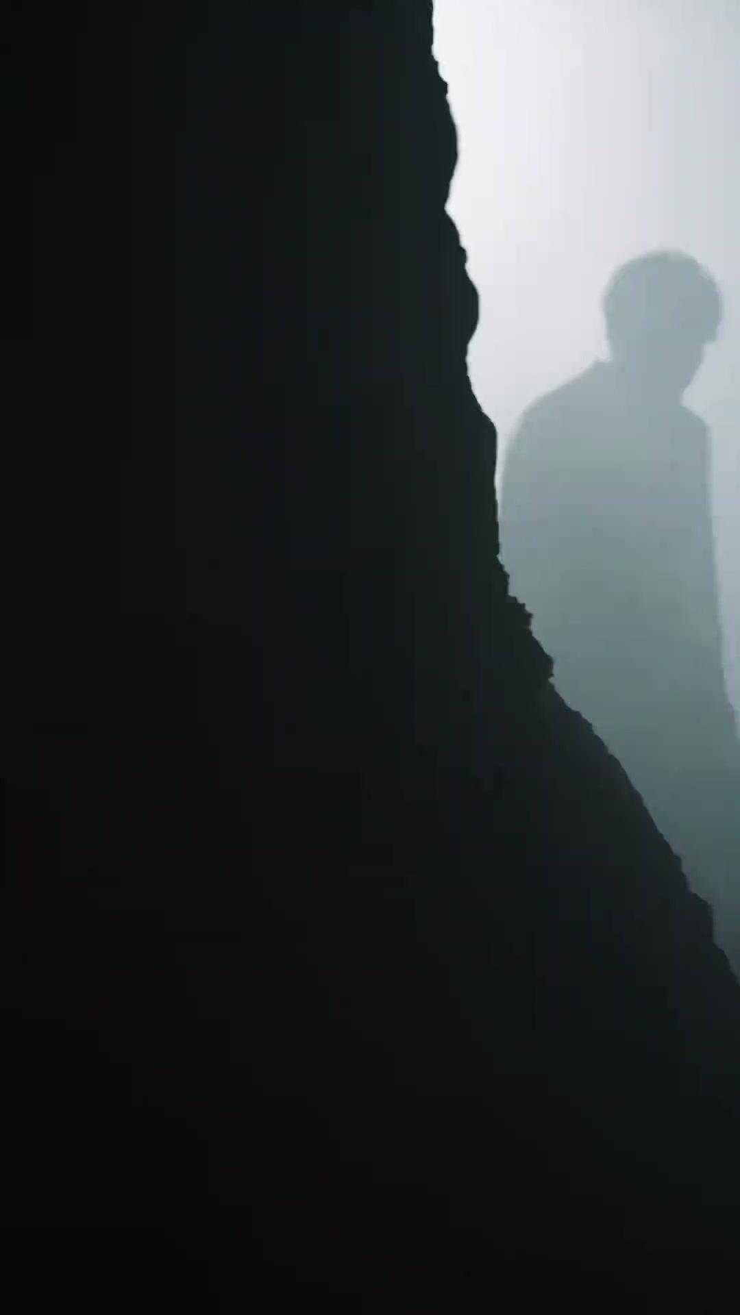 LE ROI DES SERPENTS FRAPPE À LA PORTE