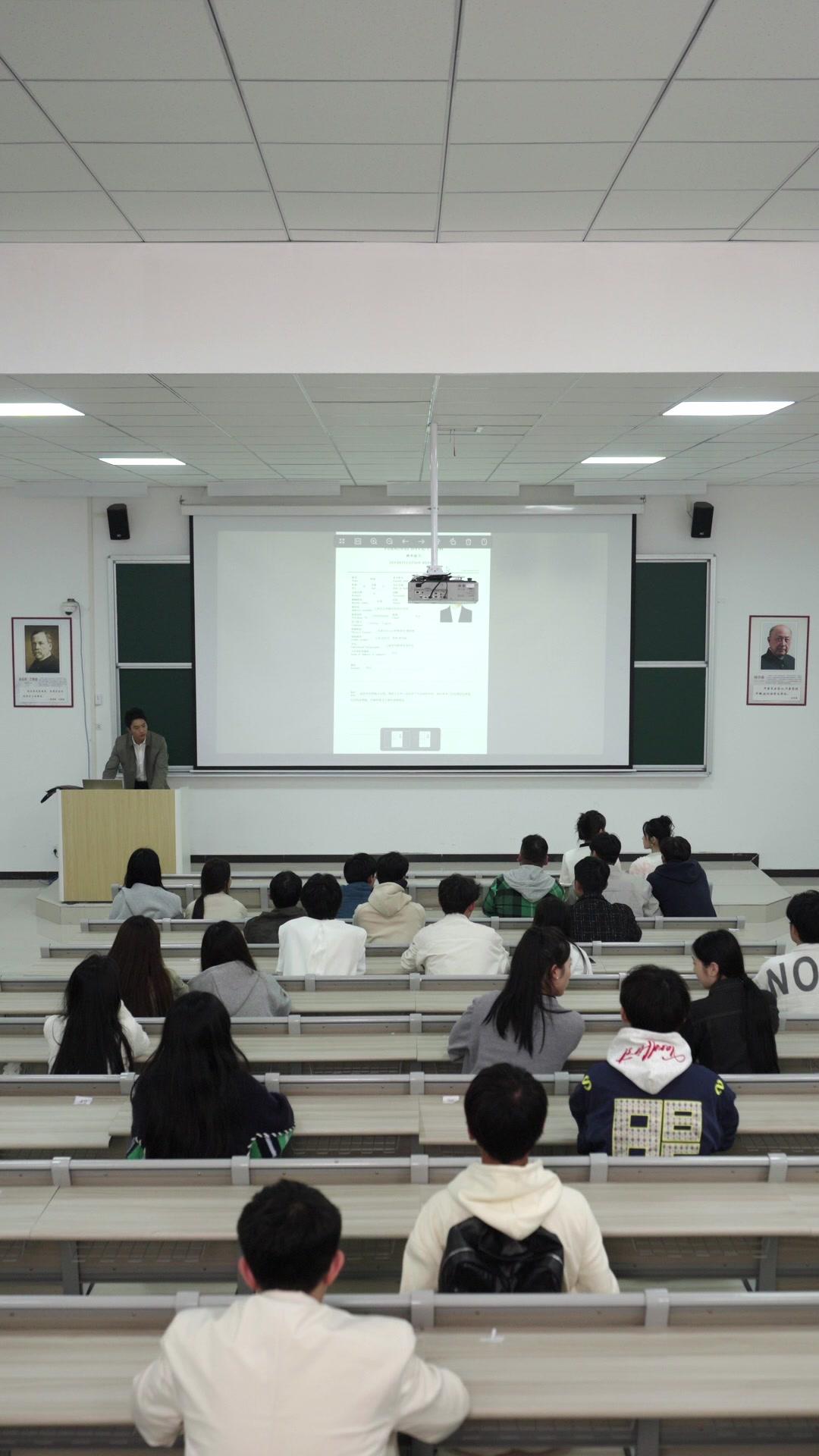 Kekuasaanku Bisa Hancurkanmu