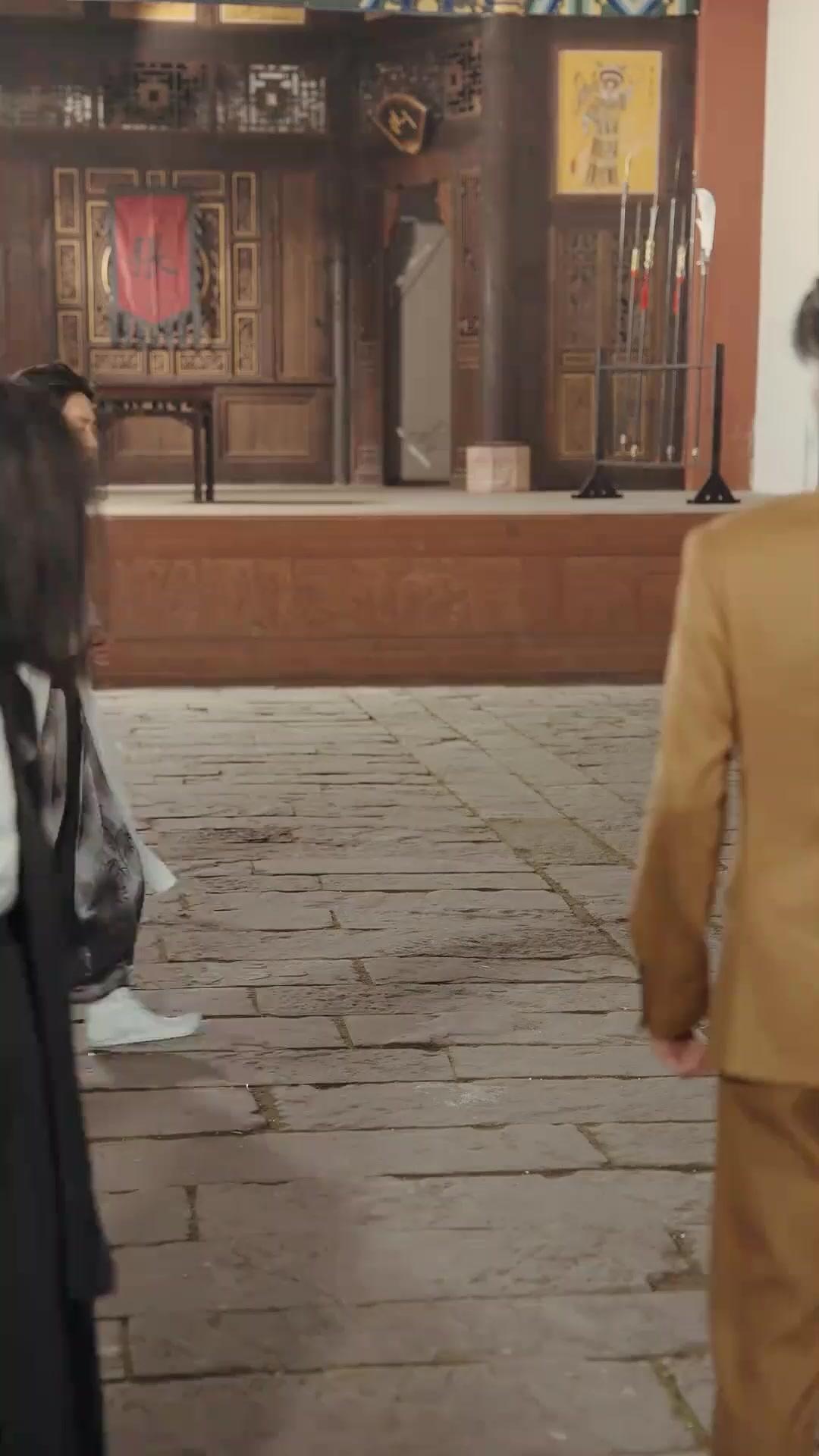 (Sulih suara)Ikan Asin Jadi Naga Pengguncang Langit