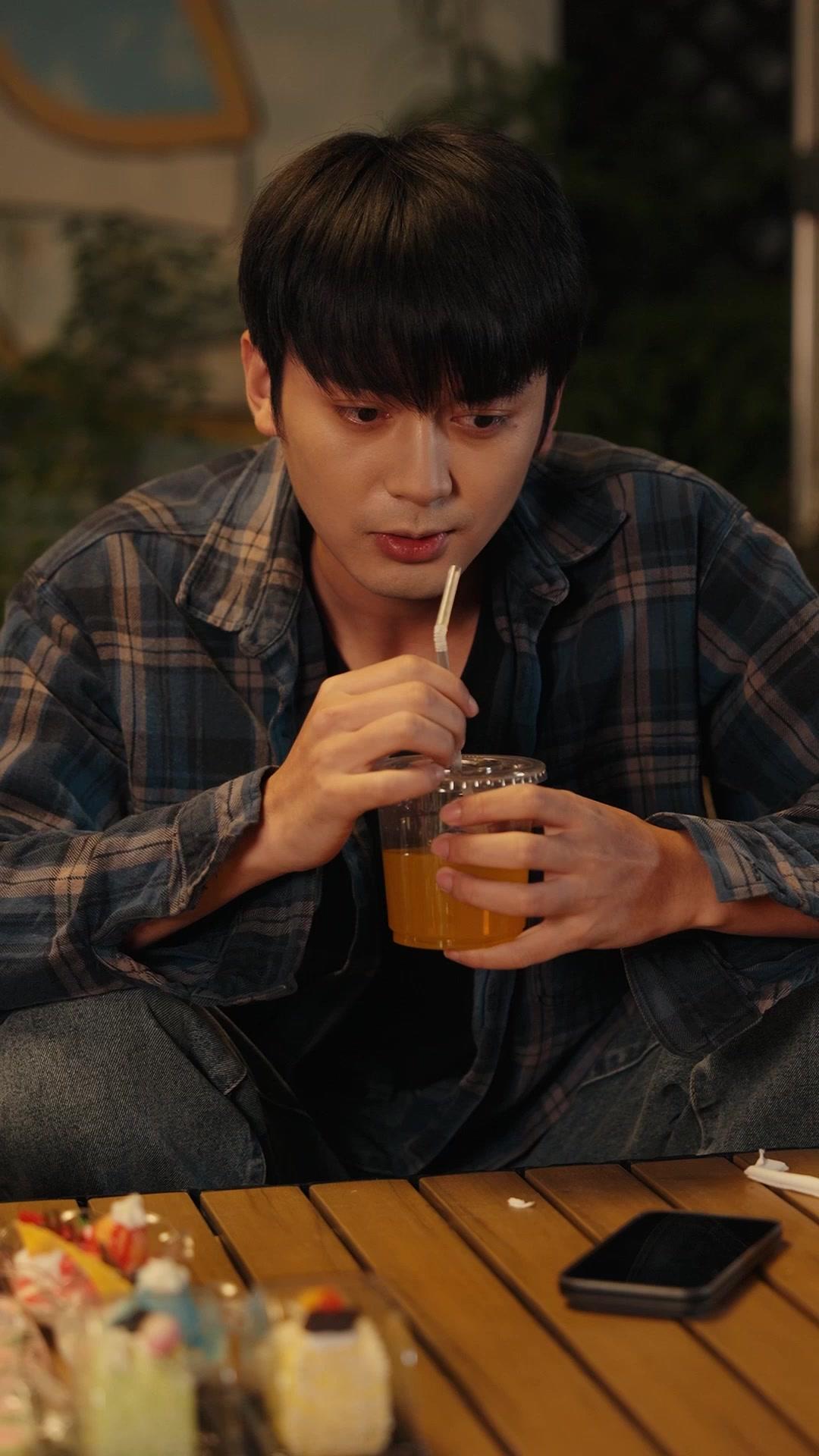 Mortals! Little God of Wealth Is Here!