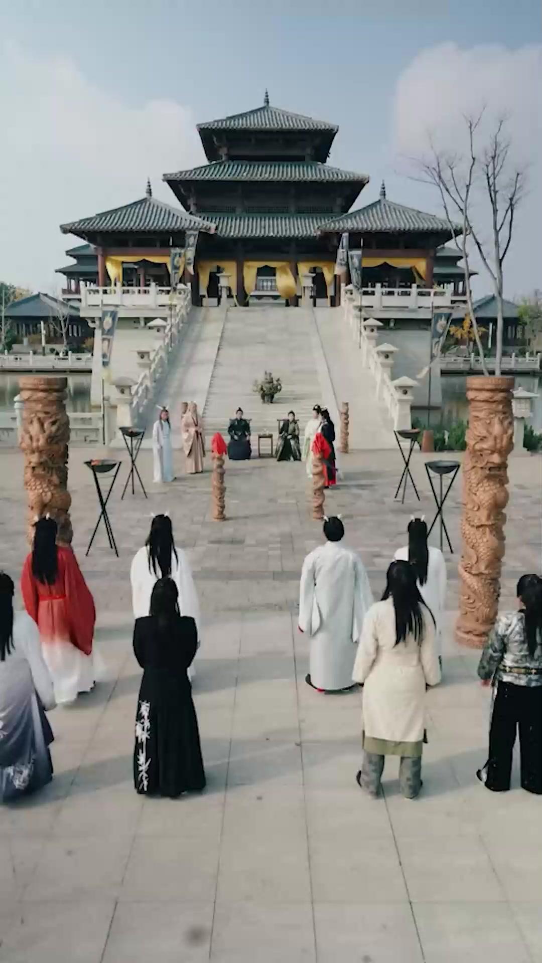 Anakku Naga Emas Yang Terhormat!