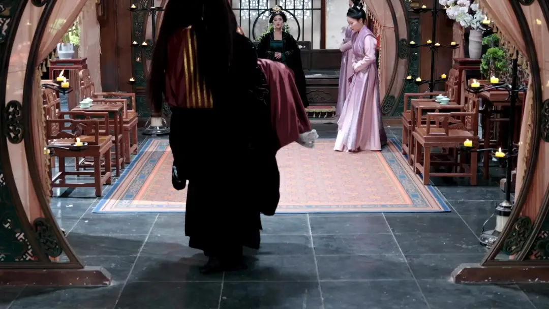 공주의 생존법 ep-1: 검은 옷의 남자, 그가 던진 녹색 구슬이 바꾸는 운명