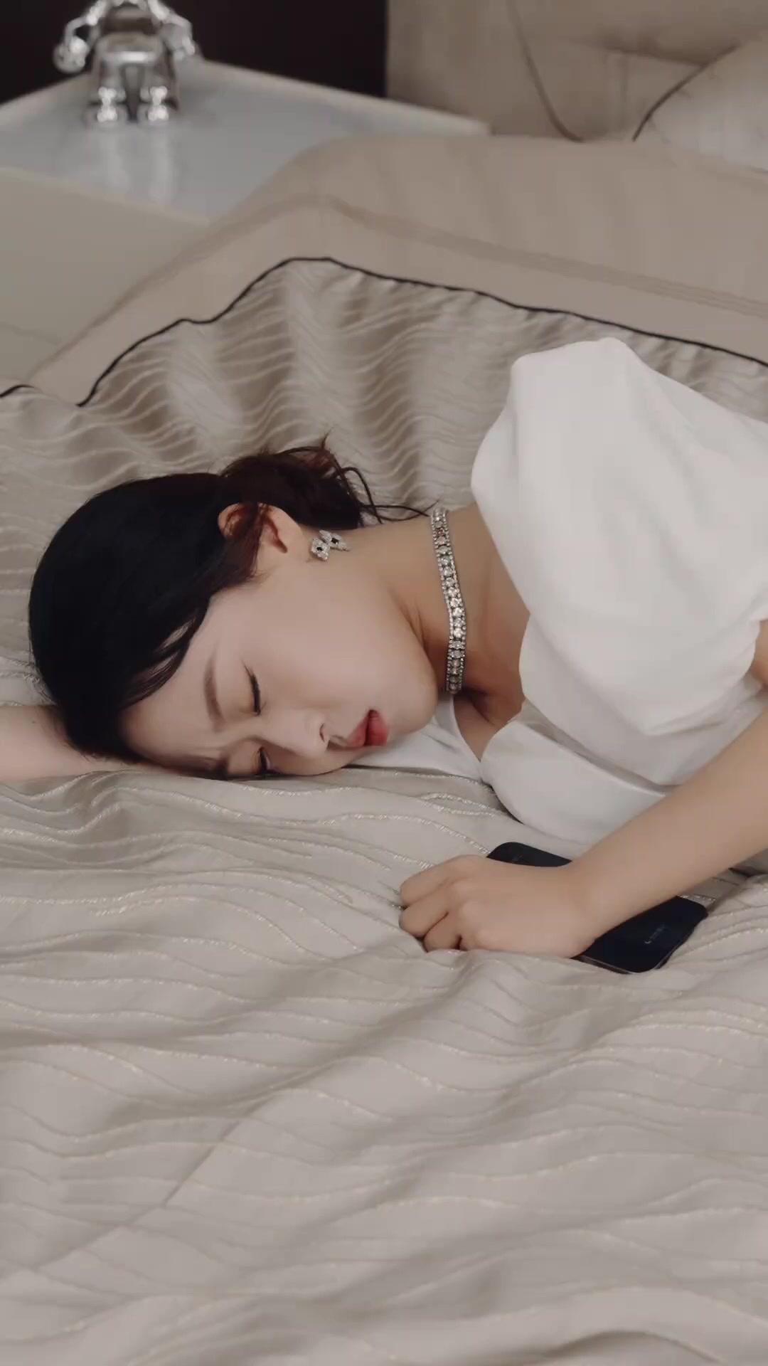 Seragam Perang di Balik Apron