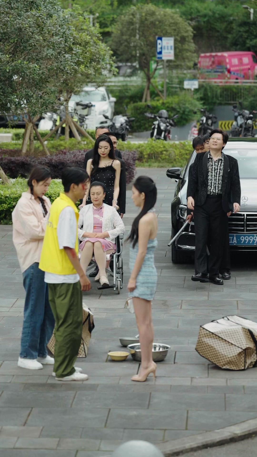 Ketibaan Burung Emas